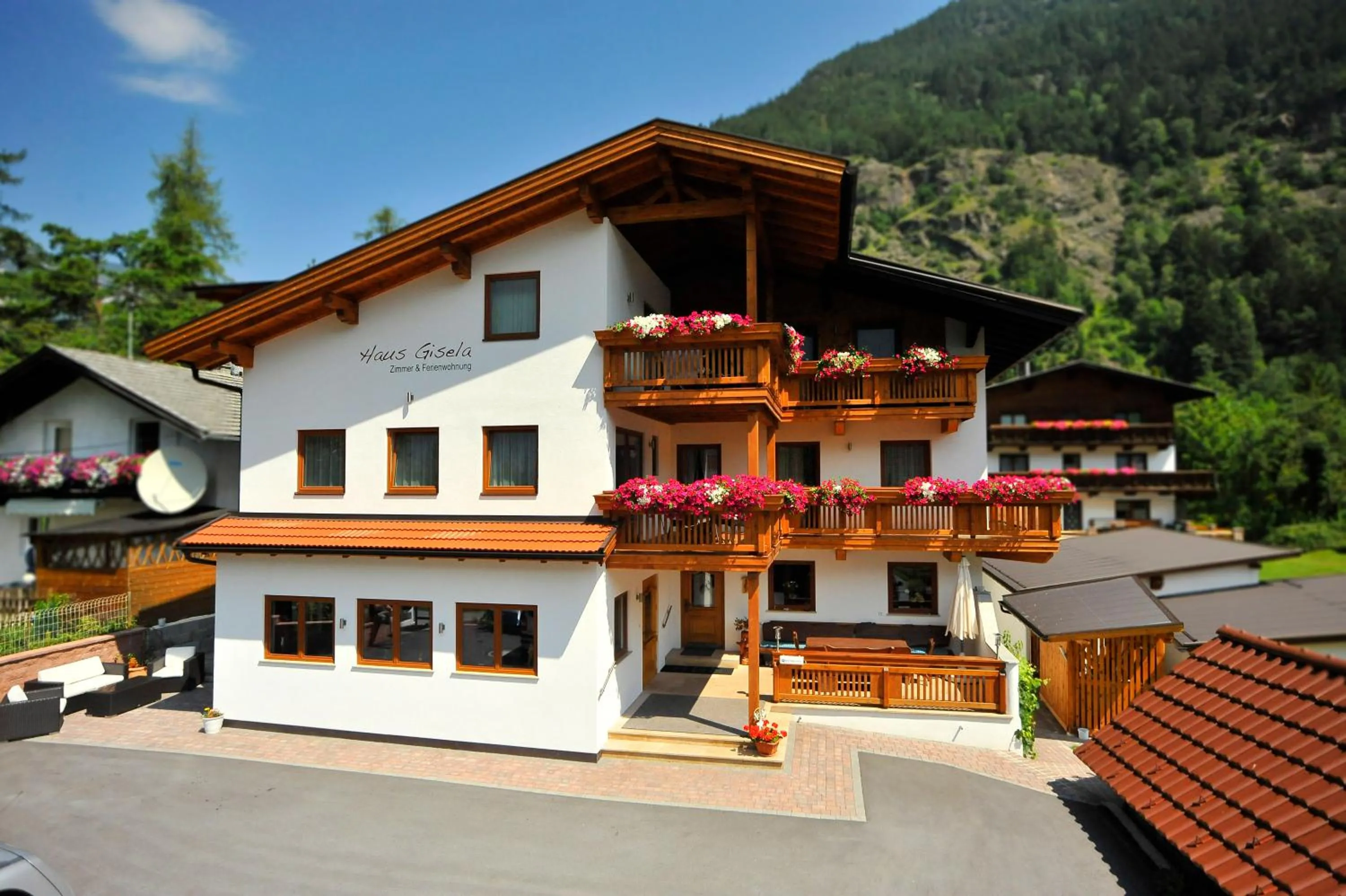 Property building in Haus Gisela