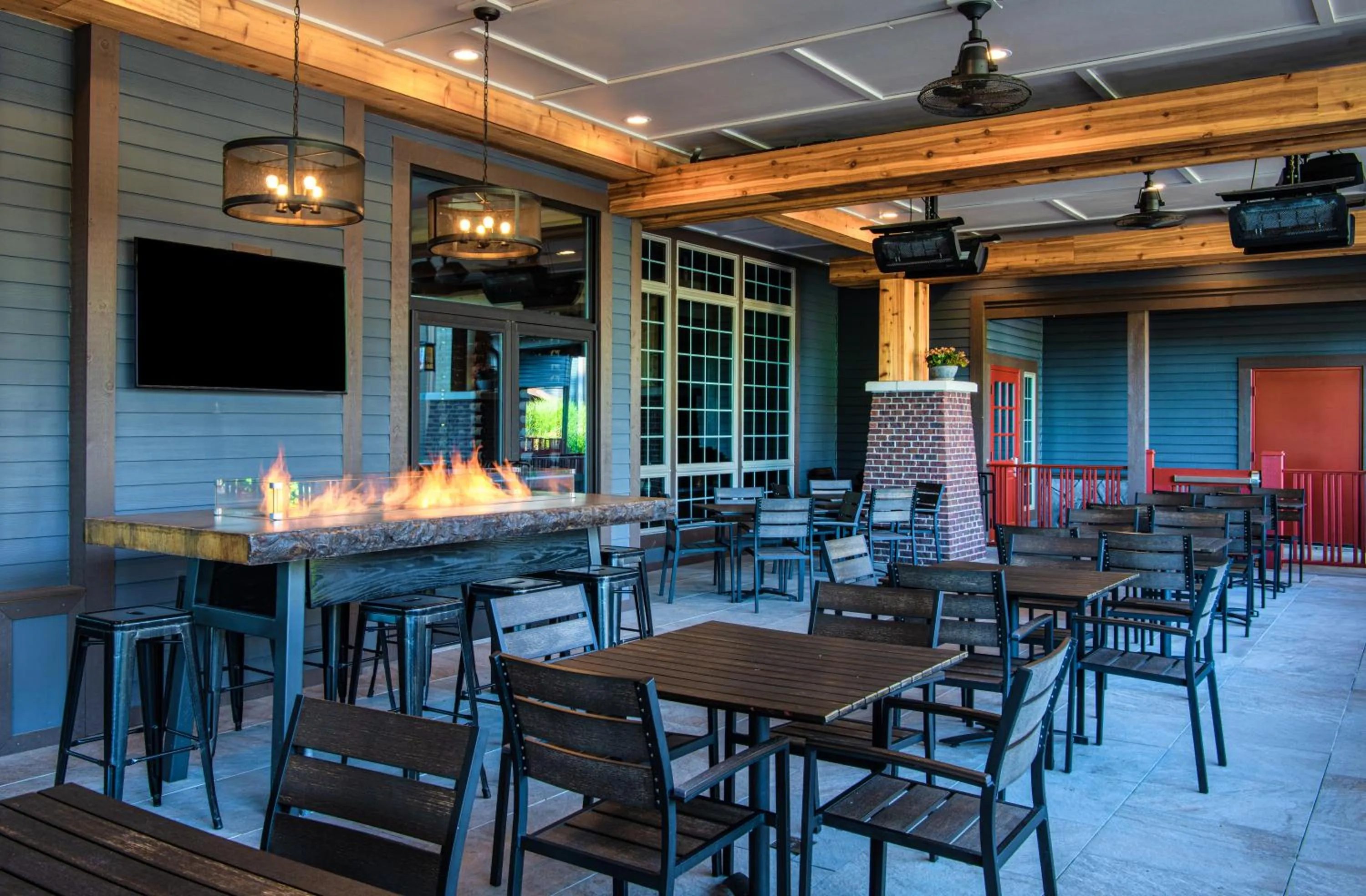 Restaurant/places to eat in The Craftsman Inn & Suites