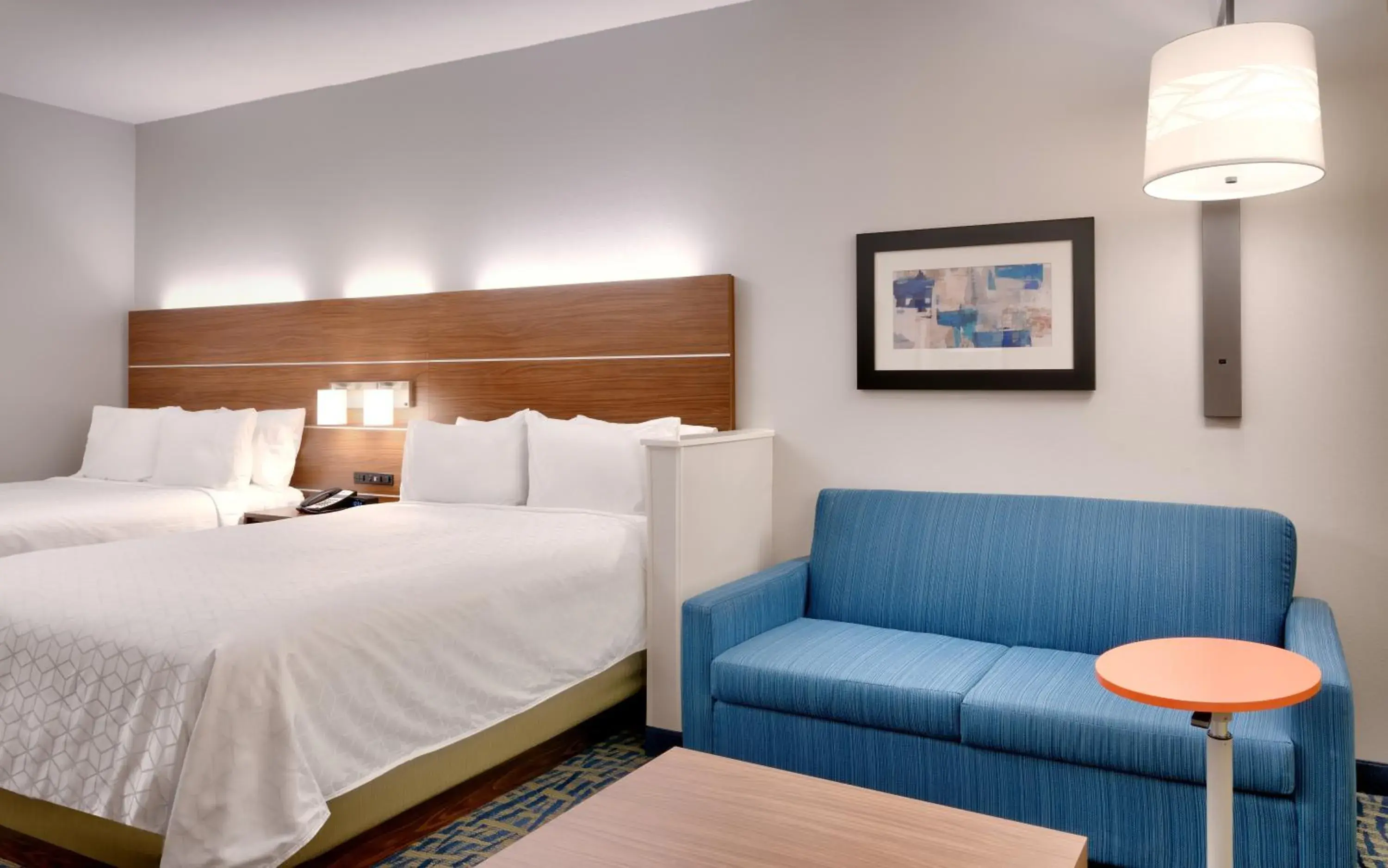 Photo of the whole room, Bed in Holiday Inn Express & Suites - Gainesville I-75 by IHG Photo of the whole room, Bed in Holiday Inn Express & Suites - Gainesville I-75 by IHG