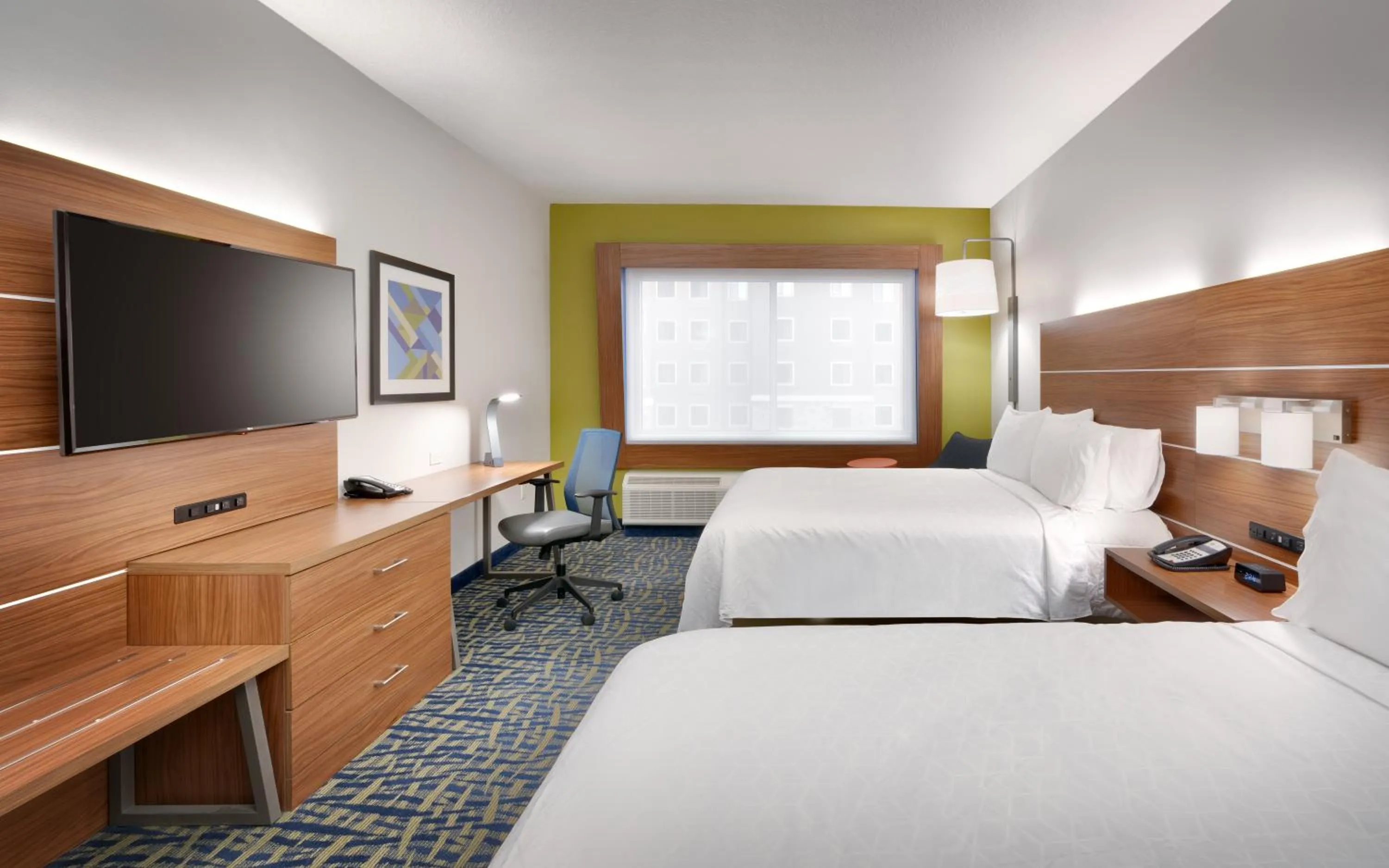 Photo of the whole room, Bed in Holiday Inn Express & Suites - Gainesville I-75 by IHG