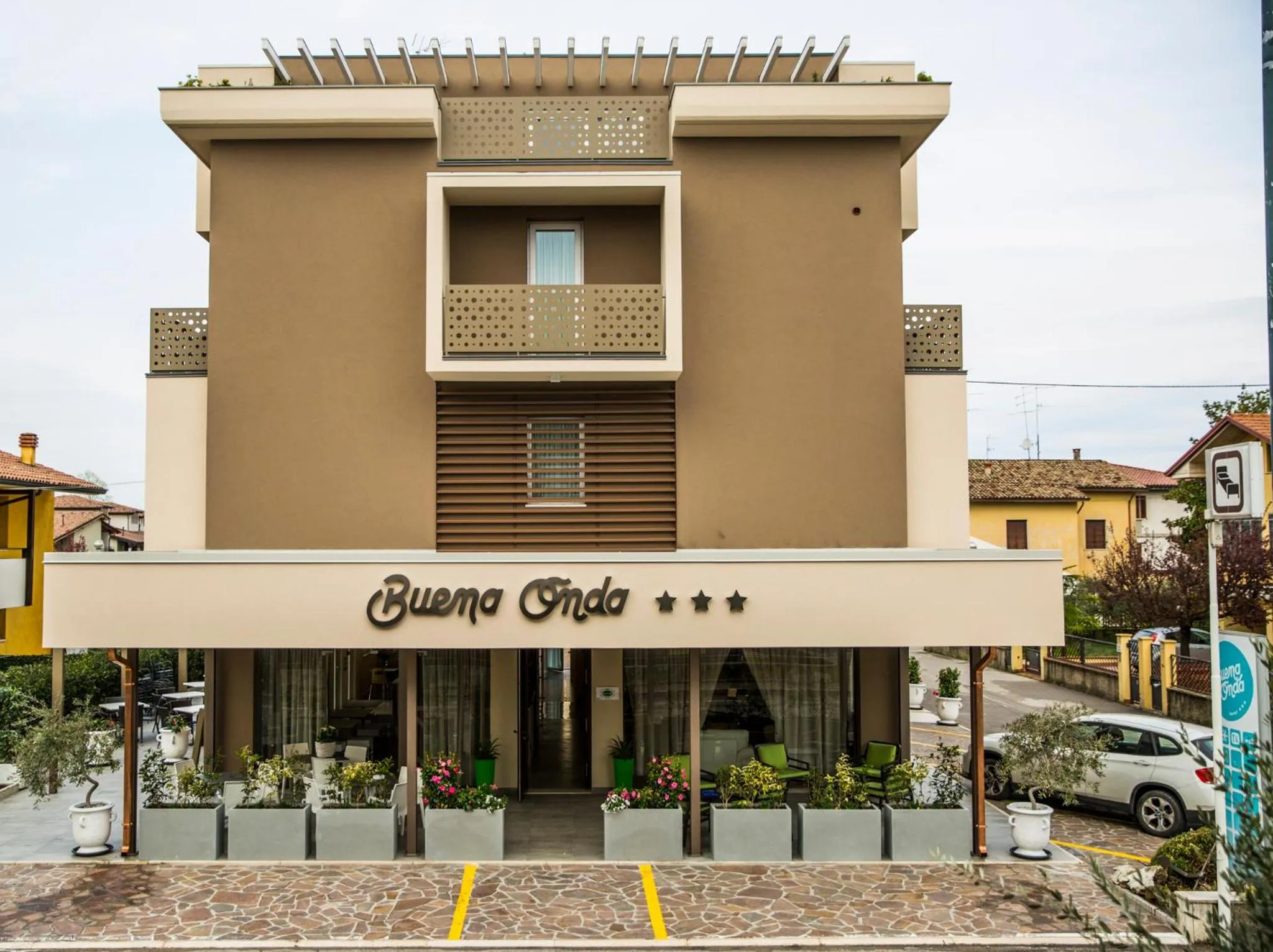 Facade/entrance in Hotel Buena Onda