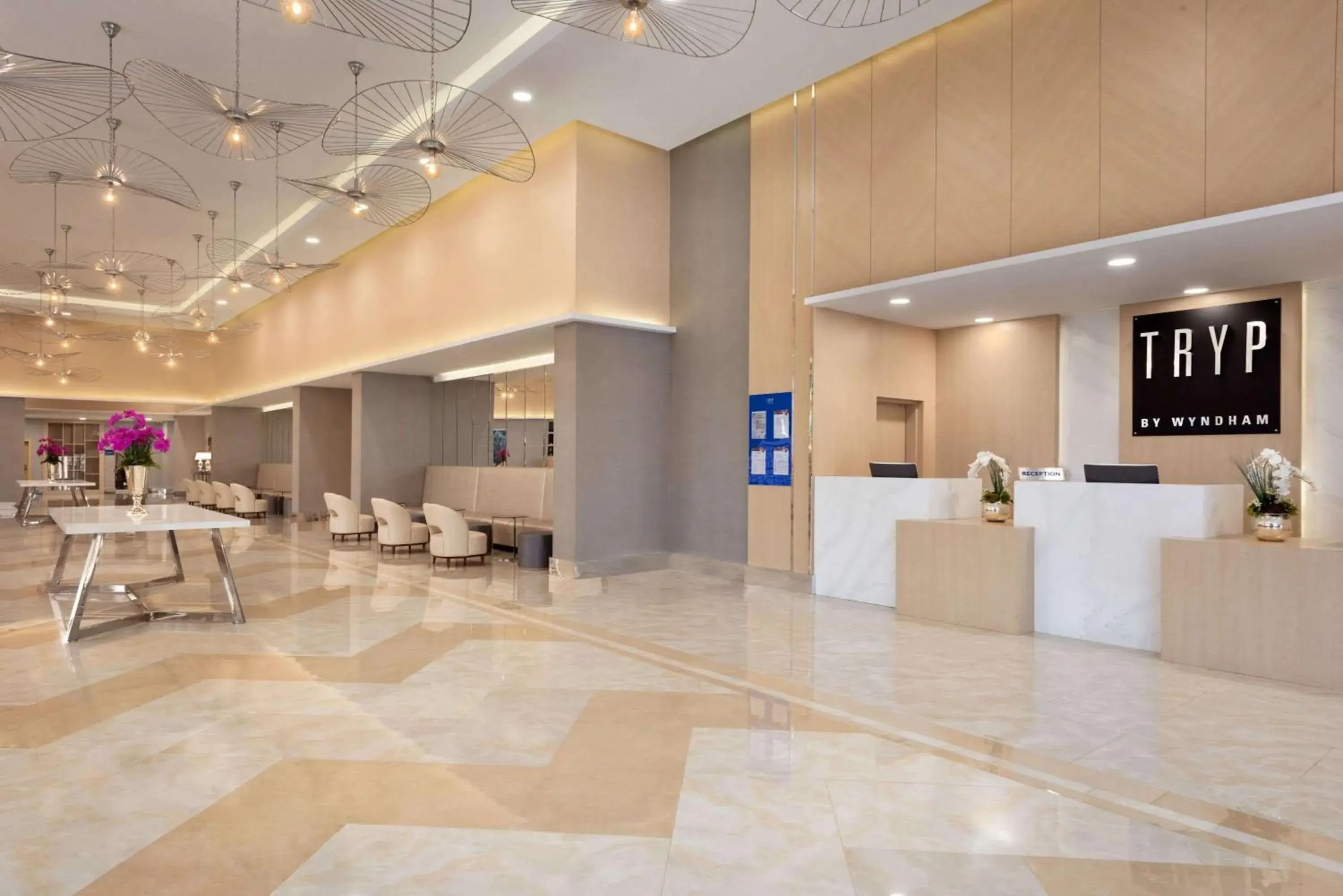 Lobby or reception in TRYP by Wyndham Izmit Lobby or reception in TRYP by Wyndham Izmit