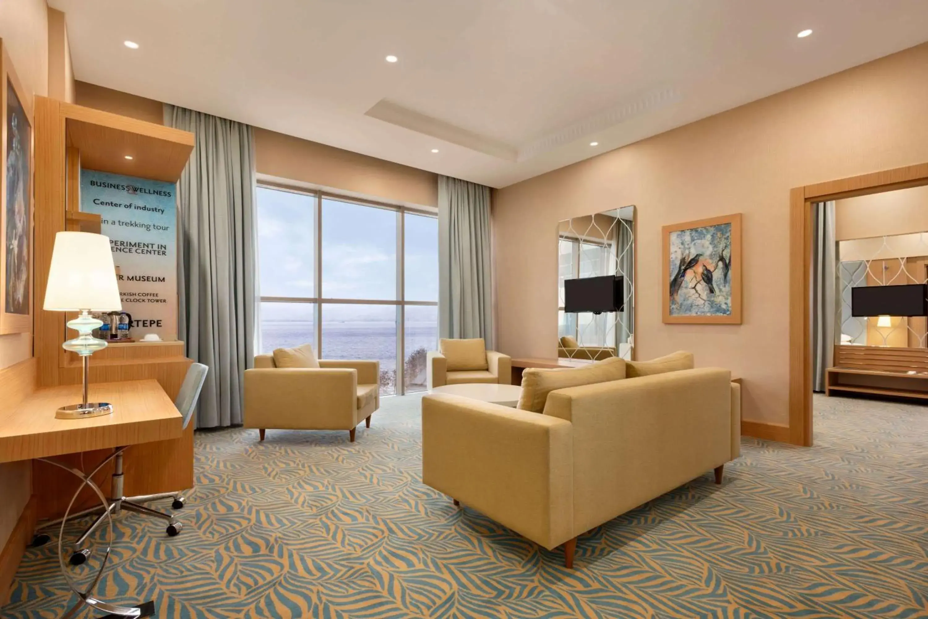 Photo of the whole room in TRYP by Wyndham Izmit Photo of the whole room in TRYP by Wyndham Izmit