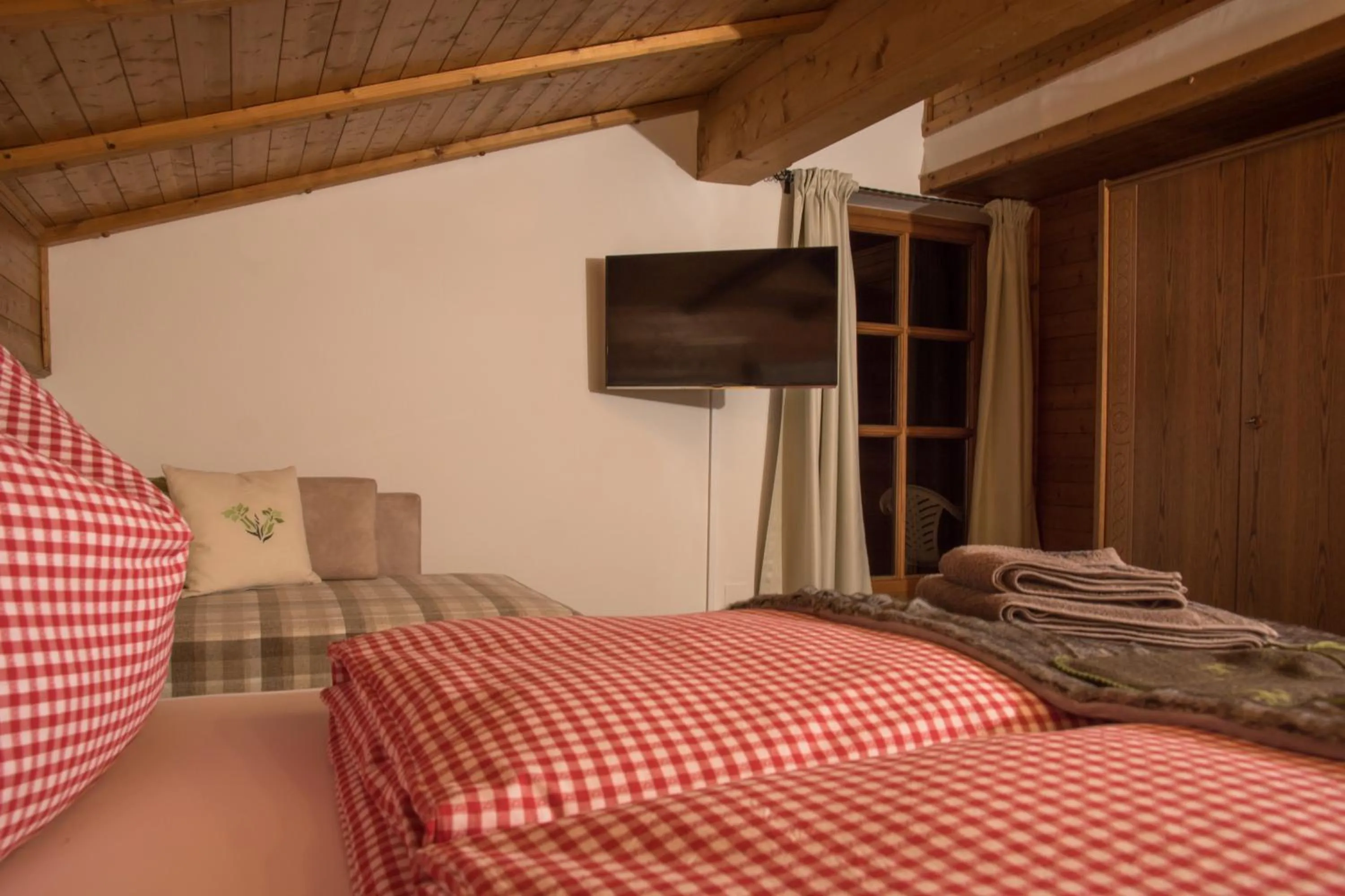 Bed in Landhaus Alpenjuwel