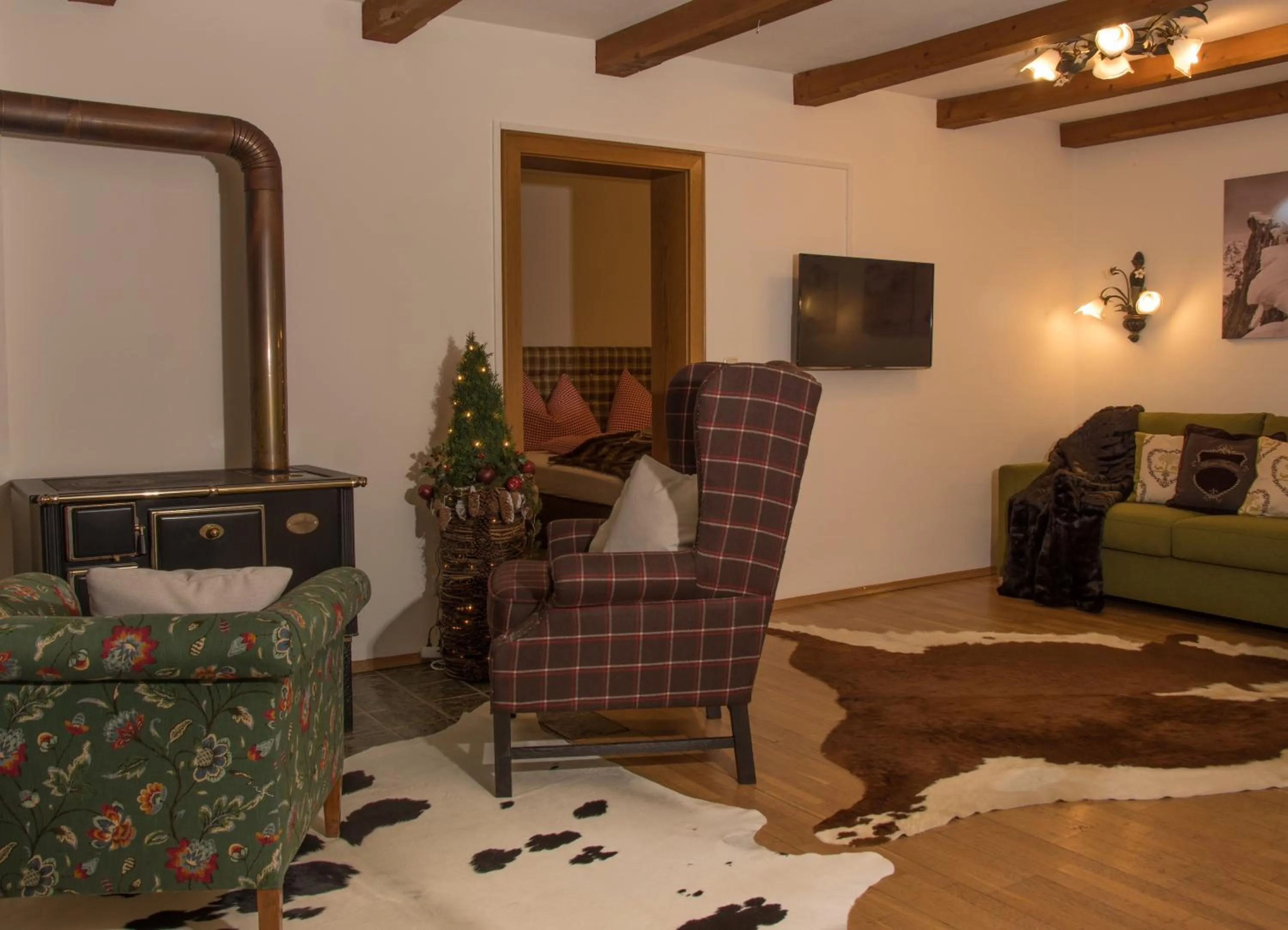 Restaurant/places to eat in Landhaus Alpenjuwel