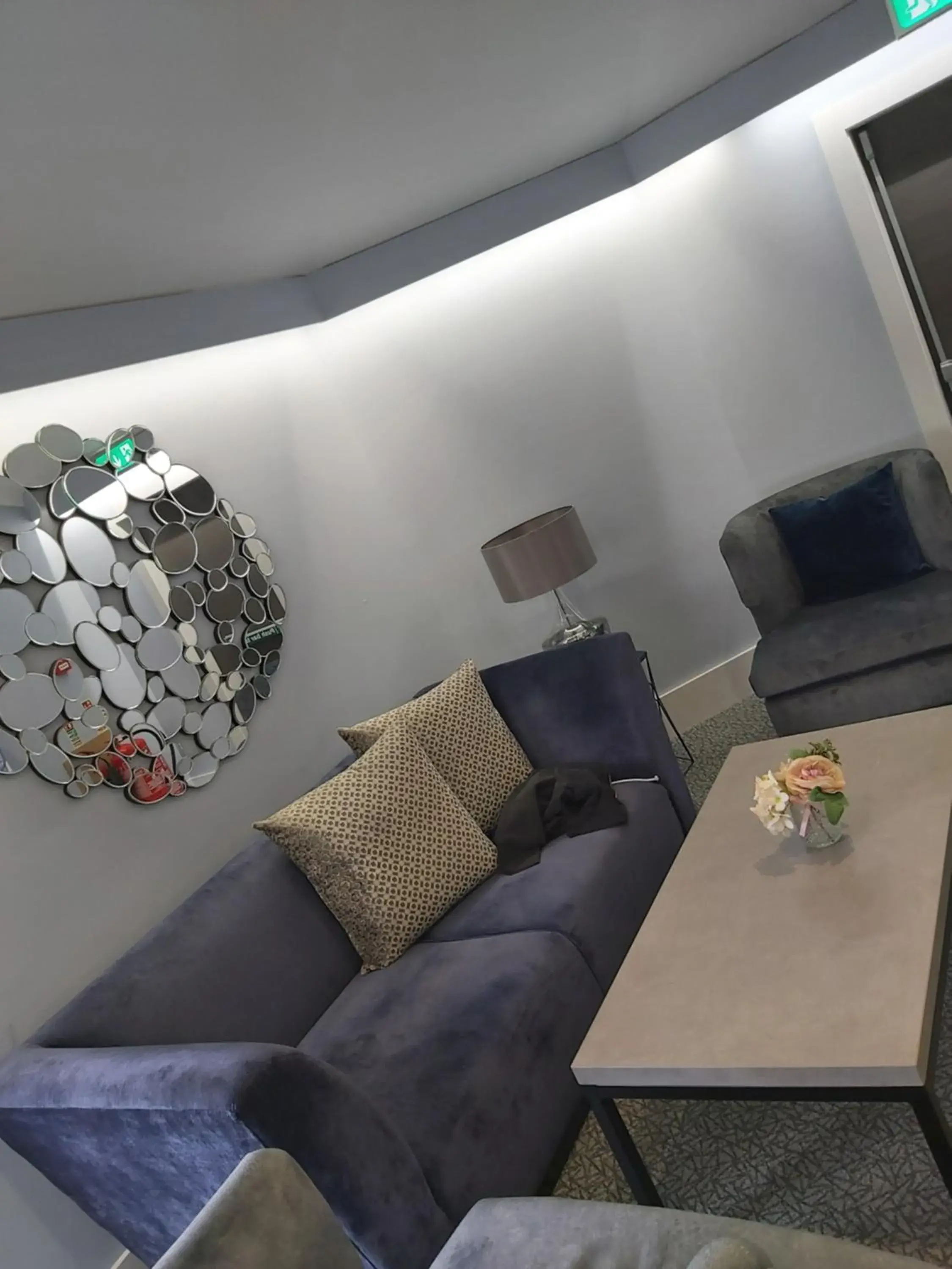 Restaurant/places to eat in Dean Park Hotel Restaurant/places to eat in Dean Park Hotel