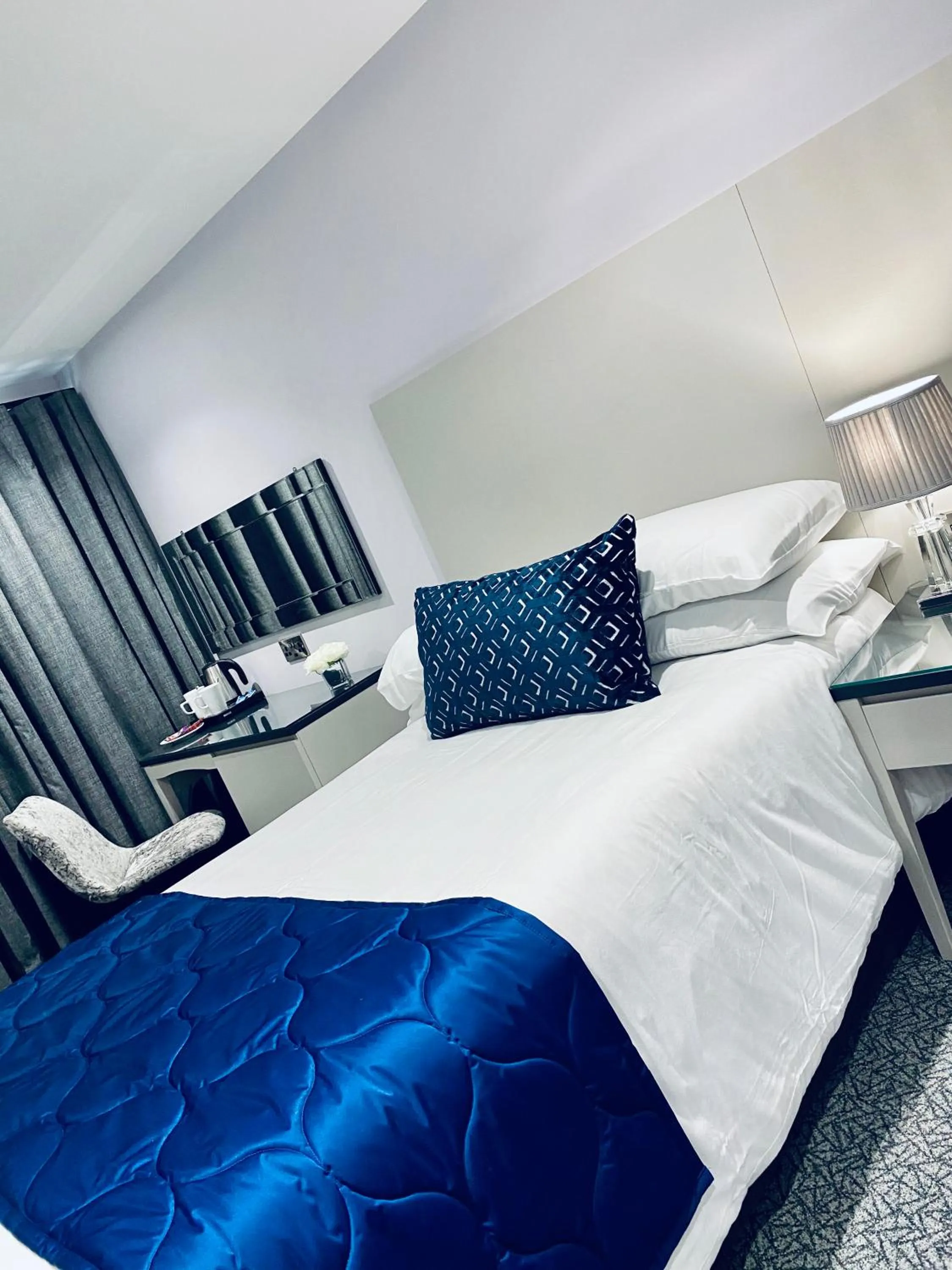 Bed in Dean Park Hotel