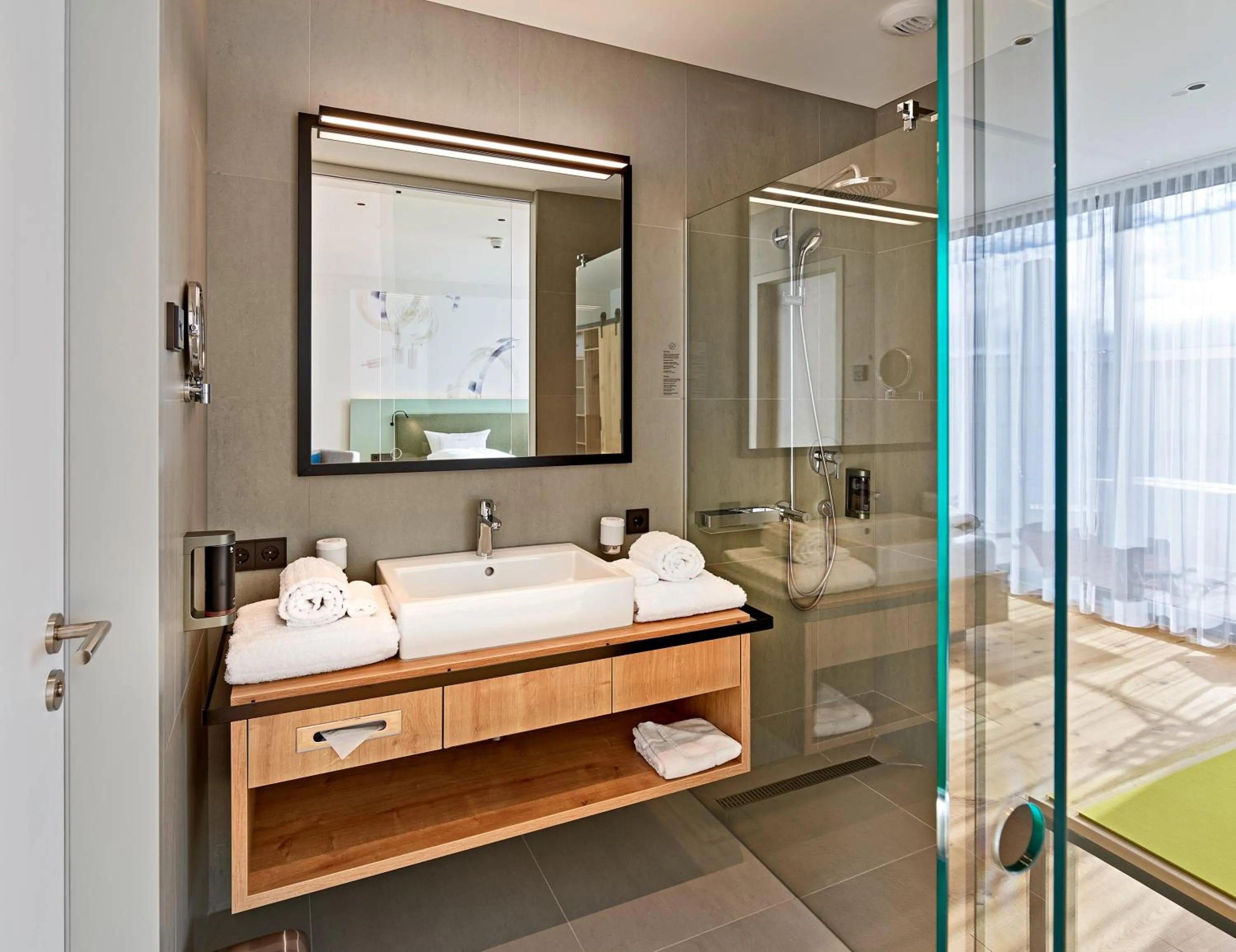 Bathroom, Bed in Hotel Federwerk