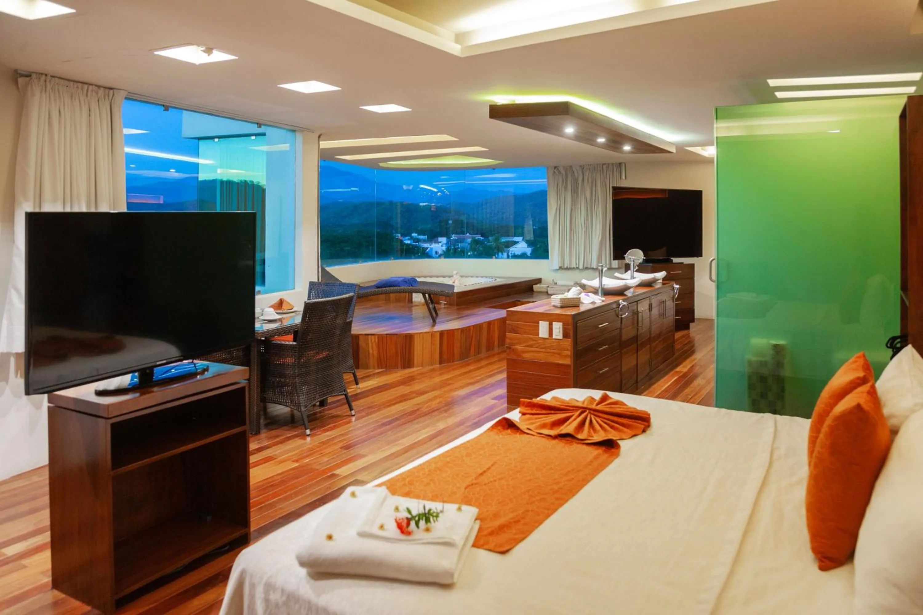 Photo of the whole room in Princess Mayev