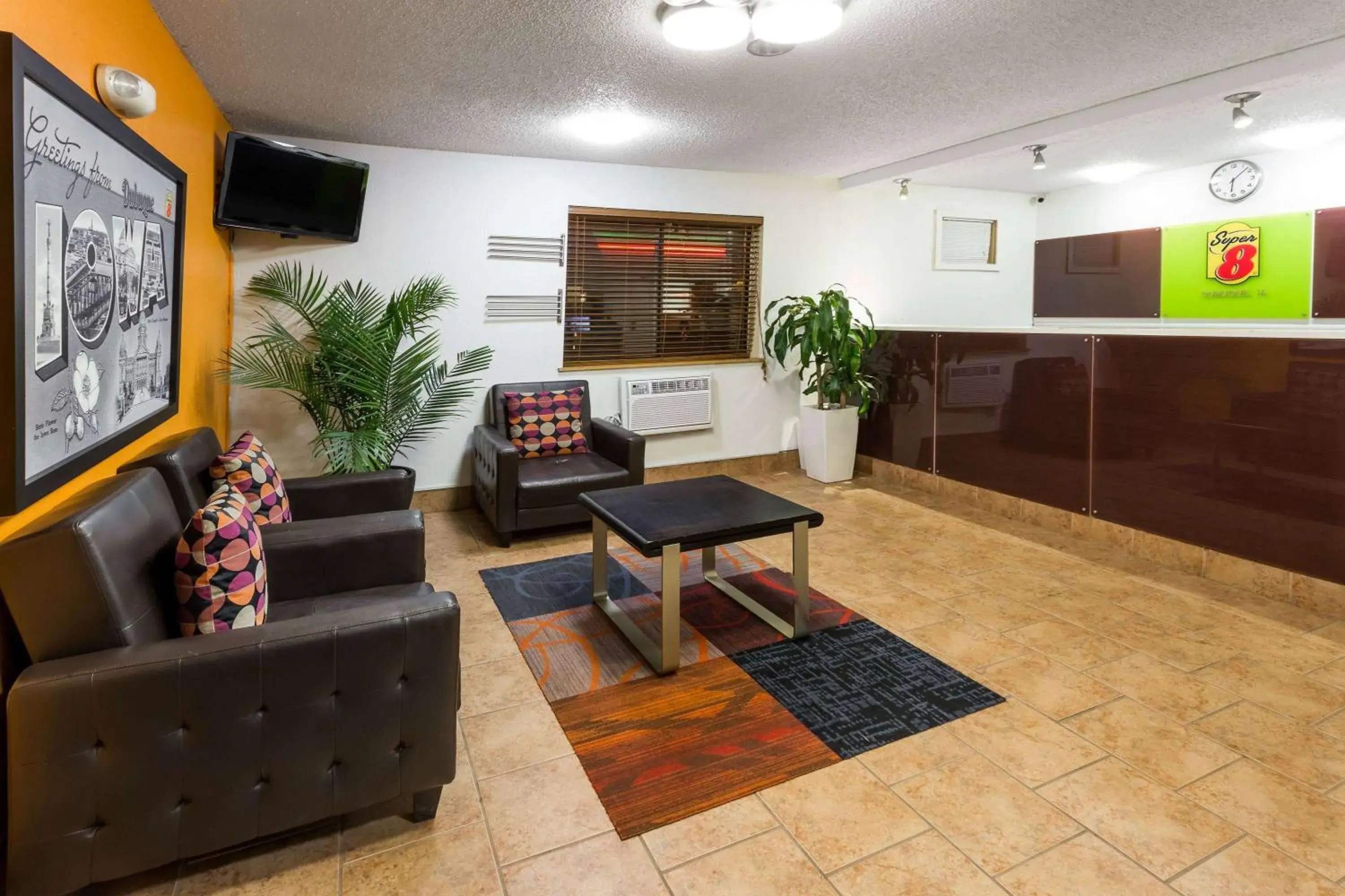 Lobby or reception in Super 8 by Wyndham Dubuque Lobby or reception in Super 8 by Wyndham Dubuque