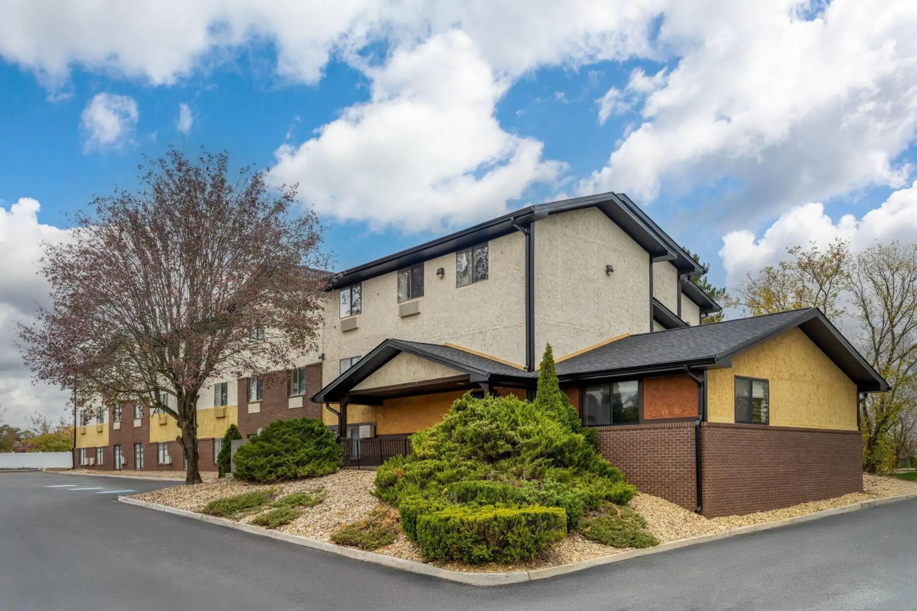 Property building in Super 8 by Wyndham Hagerstown I-70 Property building in Super 8 by Wyndham Hagerstown I-70