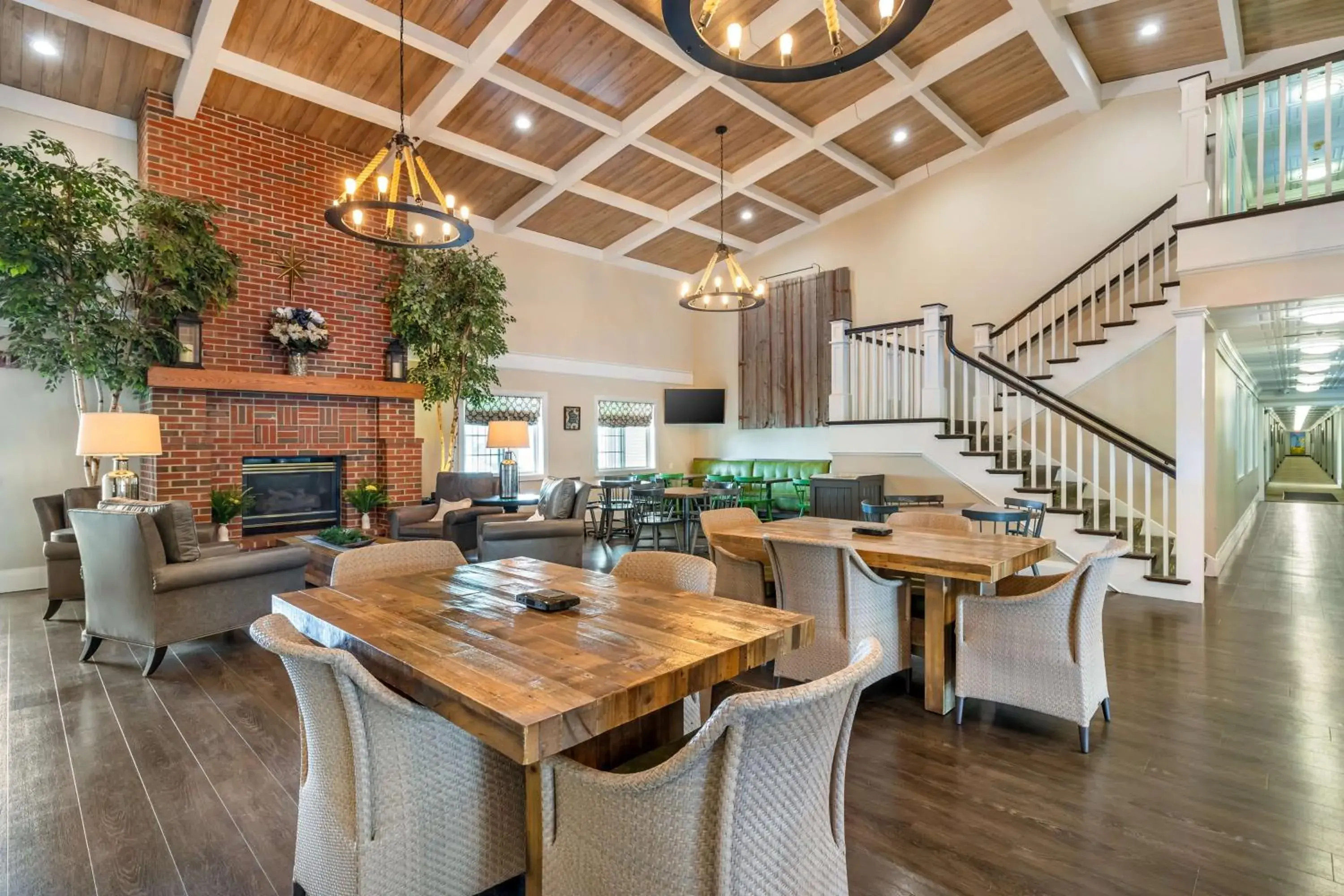 Lobby or reception in Best Western Plus University Park Inn & Suites Lobby or reception in Best Western Plus University Park Inn & Suites