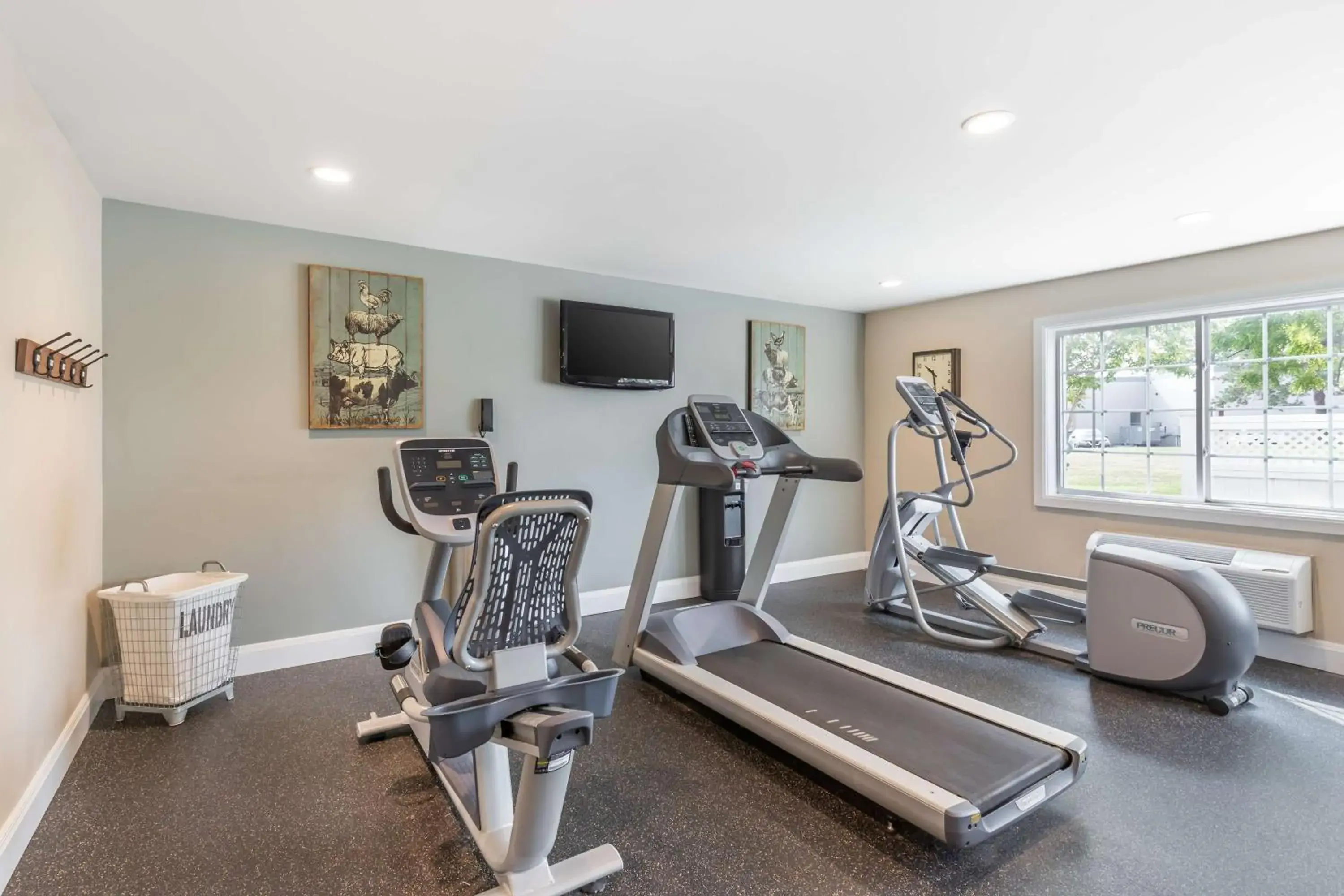 Fitness centre/facilities in Best Western Plus University Park Inn & Suites Fitness centre/facilities in Best Western Plus University Park Inn & Suites