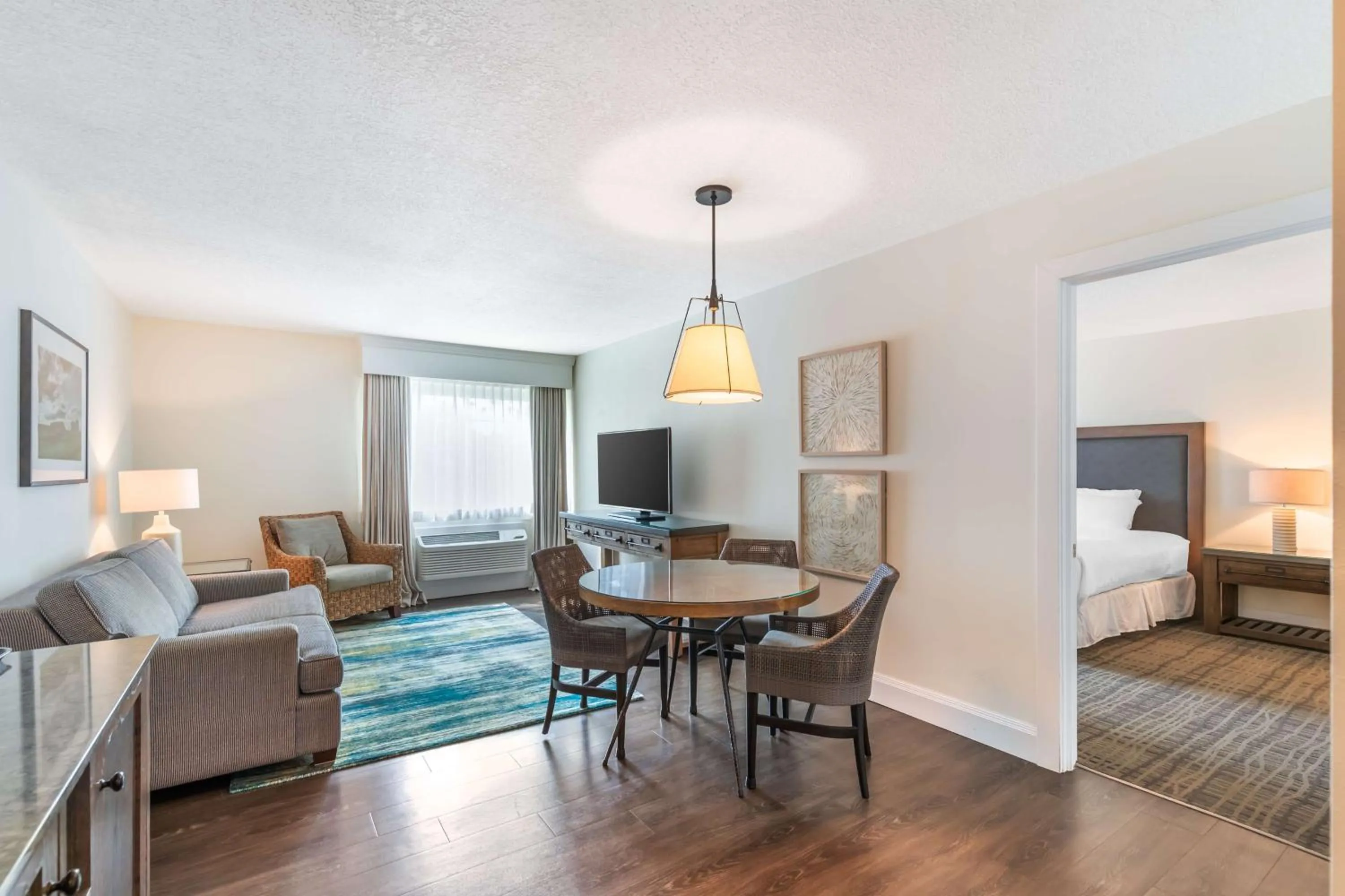 Bedroom, Bed in Best Western Plus University Park Inn & Suites