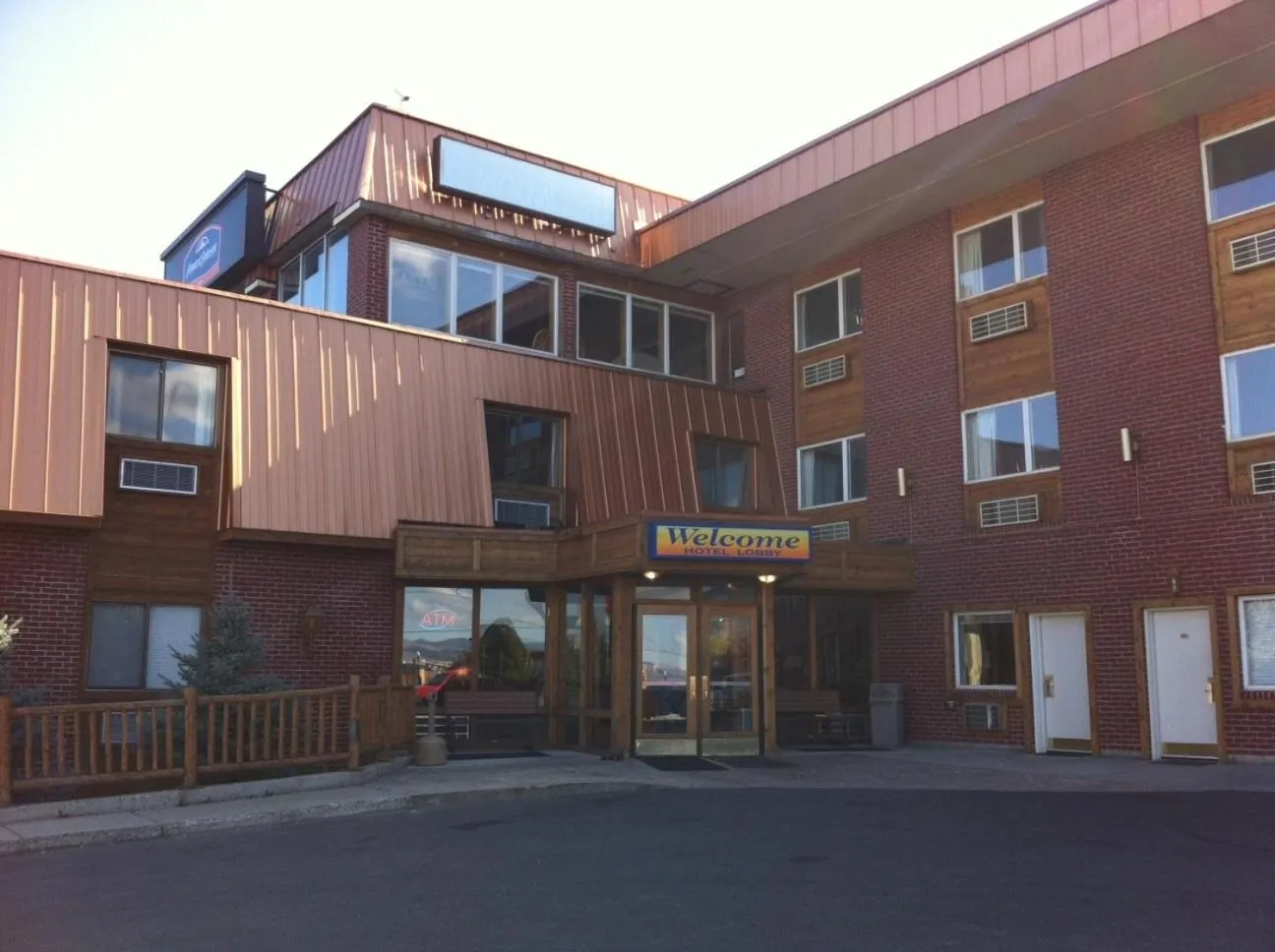 Facade/entrance in Howard Johnson by Wyndham Helena