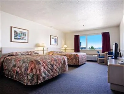 Photo of the whole room, Bed in Howard Johnson by Wyndham Helena