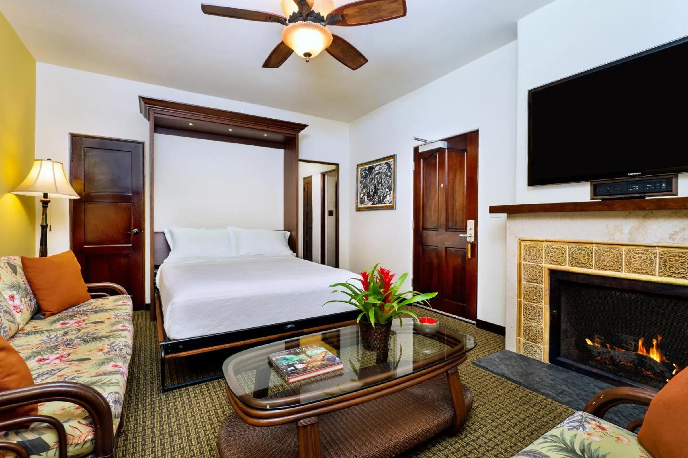 Bed in Pantai Inn Bed in Pantai Inn