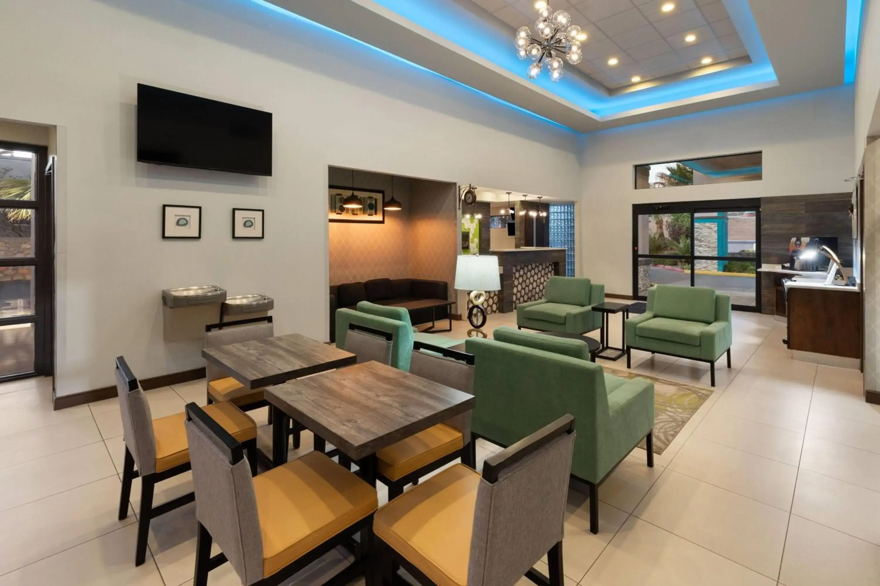 Lobby or reception in Ramada by Wyndham El Paso Lobby or reception in Ramada by Wyndham El Paso
