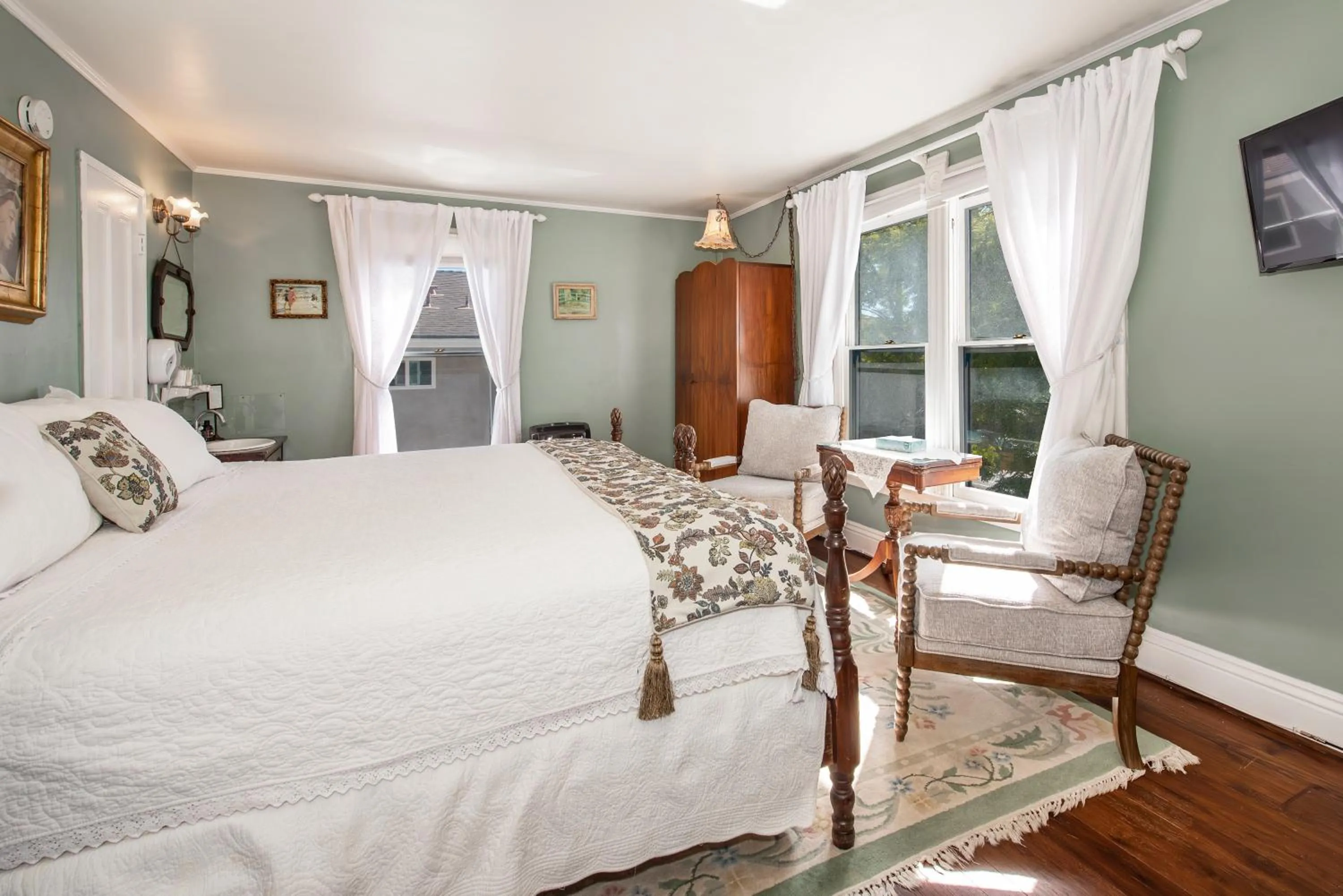 Bedroom, Bed in Bath Street Inn