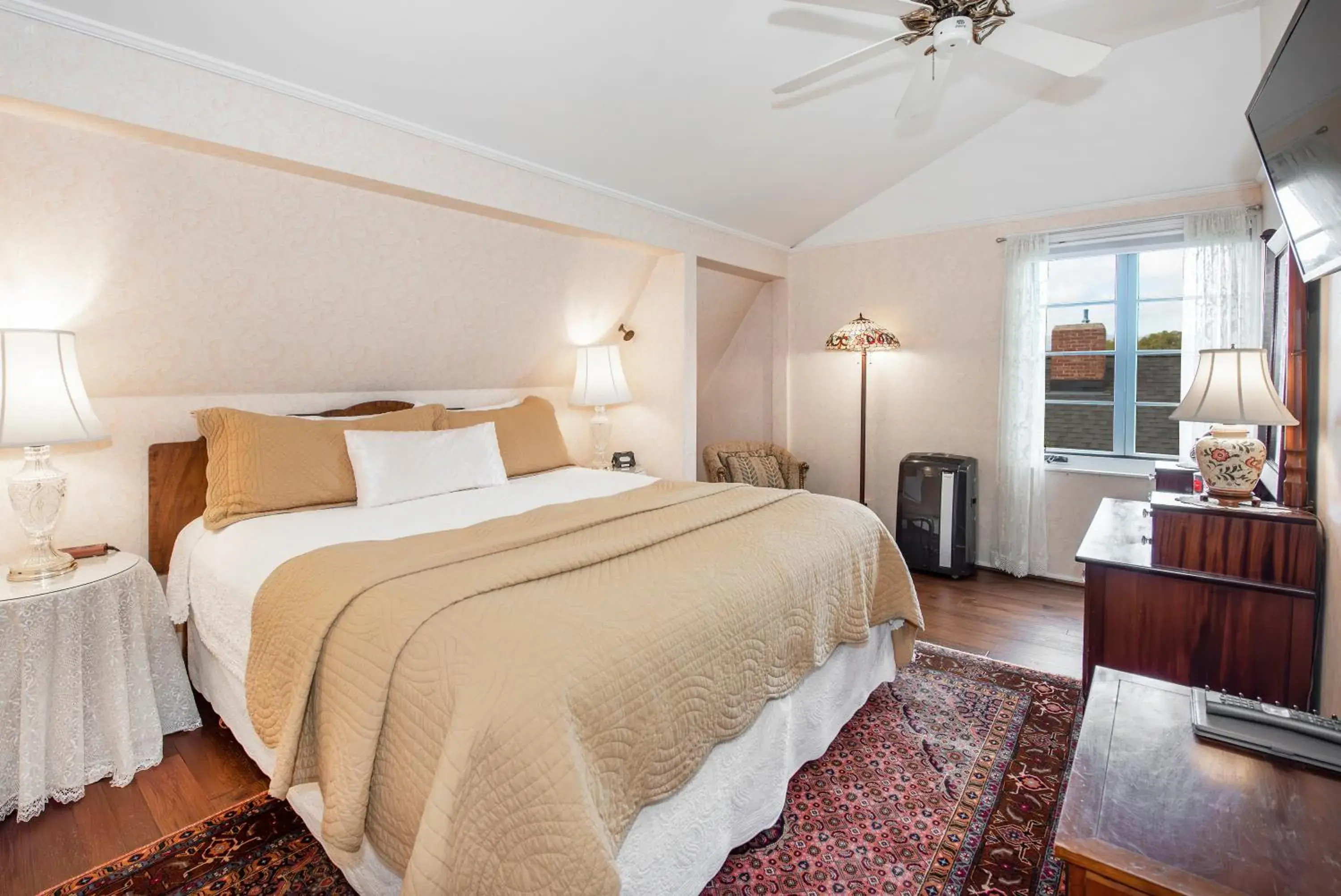 Bedroom, Bed in Bath Street Inn Bedroom, Bed in Bath Street Inn