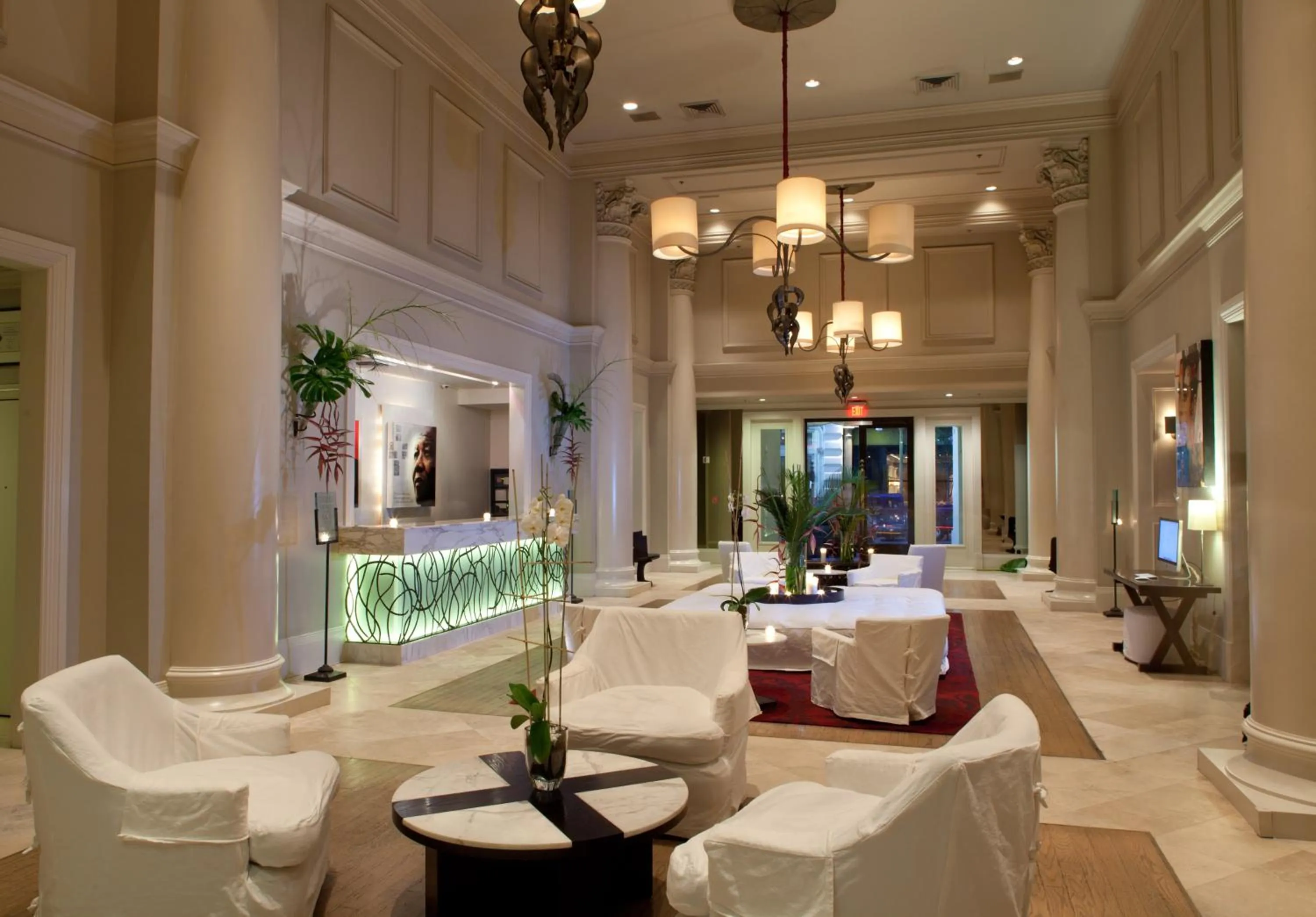 Lobby or reception in International House Hotel