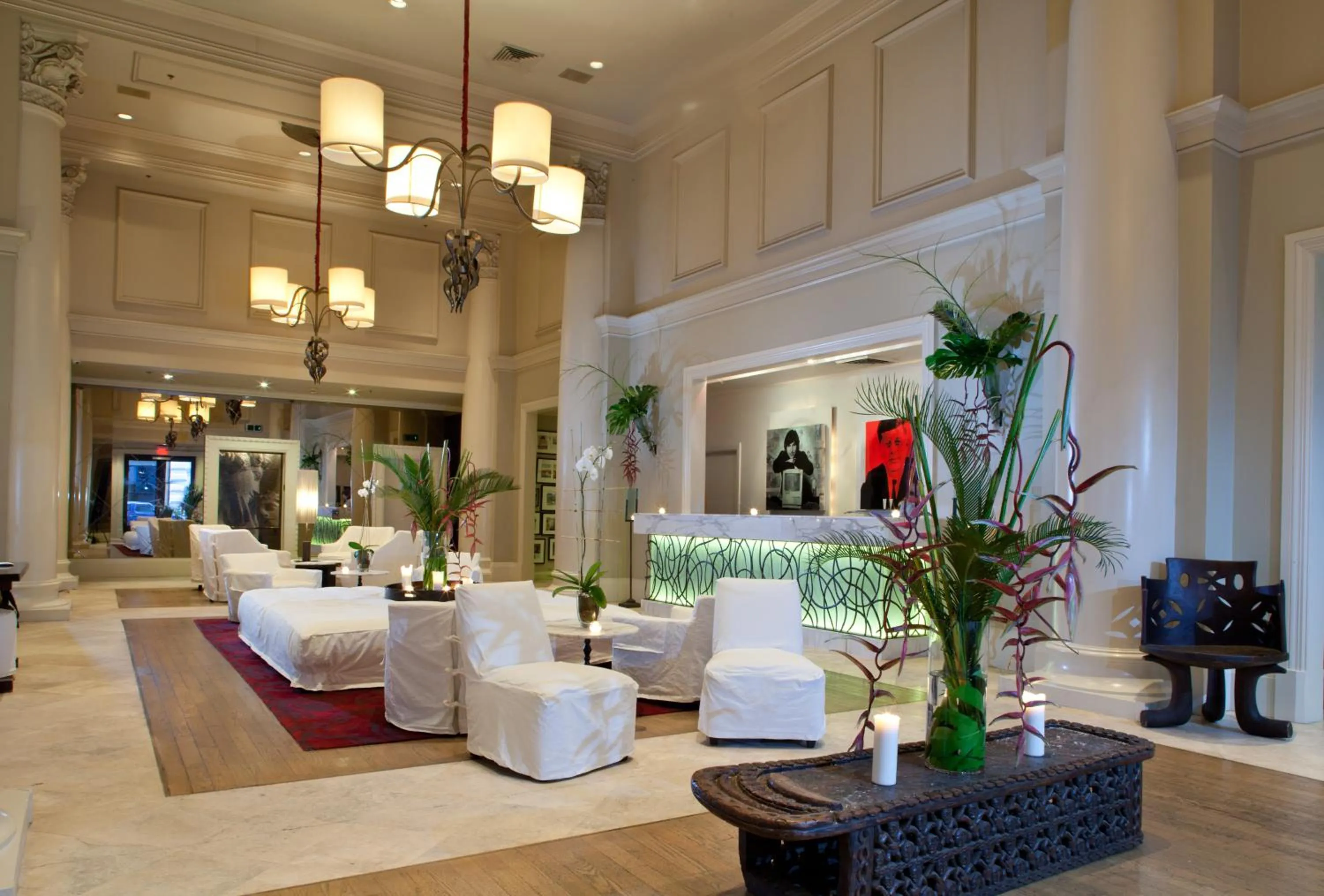 Seating area in International House Hotel