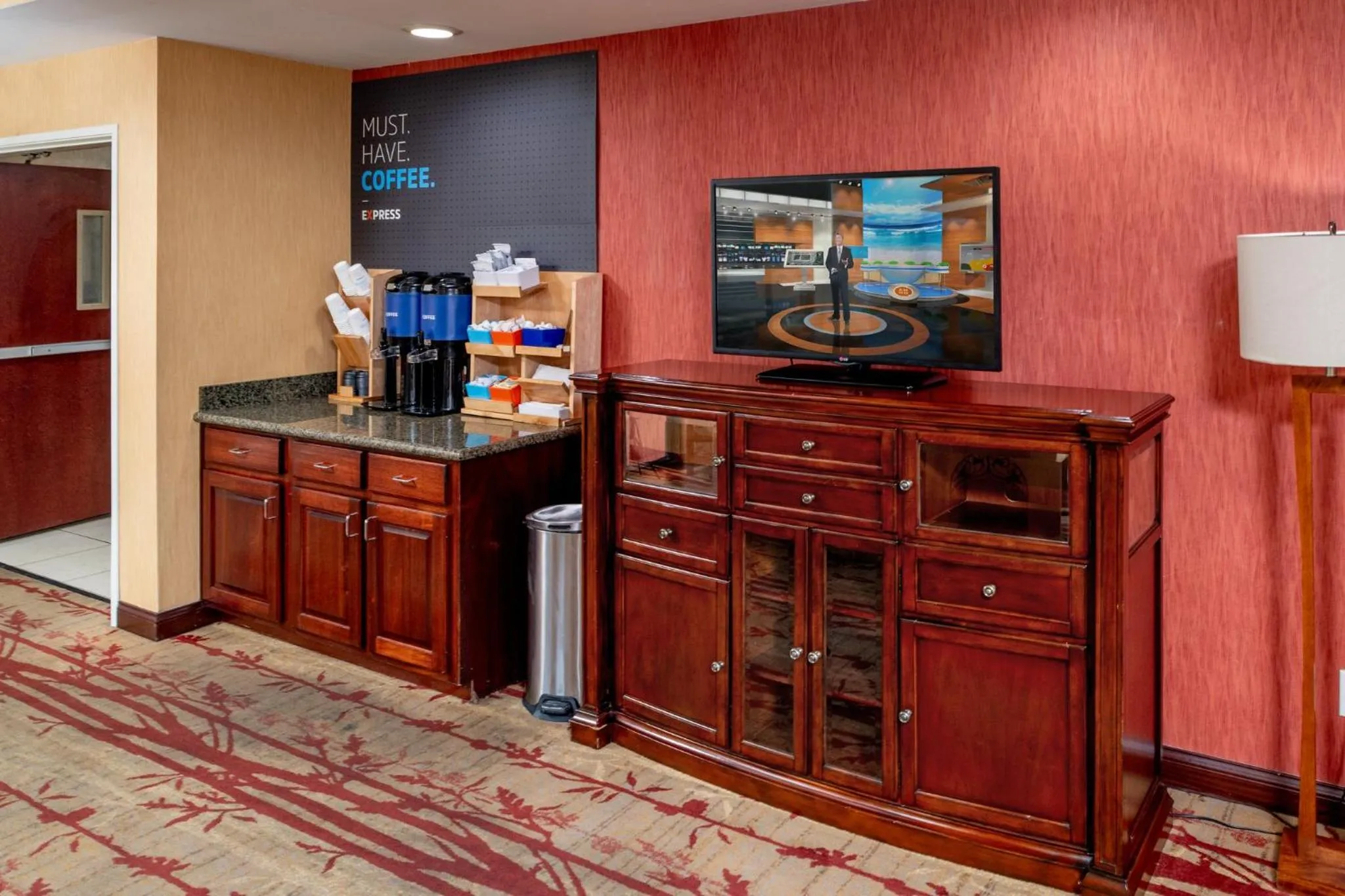 Property building in Holiday Inn Express and Suites Hazard by IHG