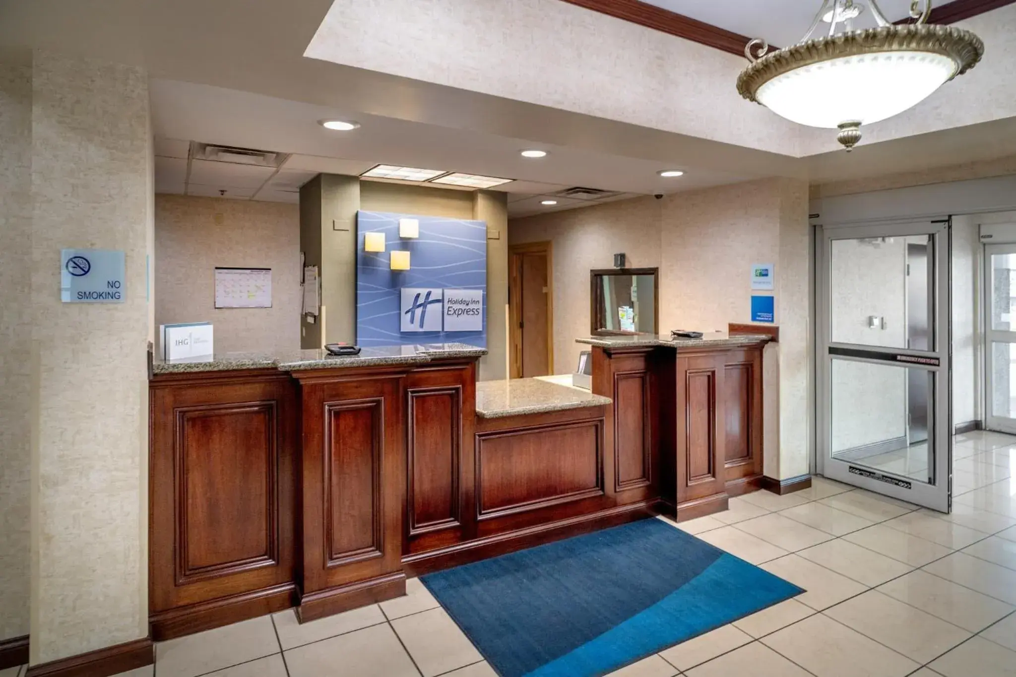 Property building in Holiday Inn Express and Suites Hazard by IHG Property building in Holiday Inn Express and Suites Hazard by IHG