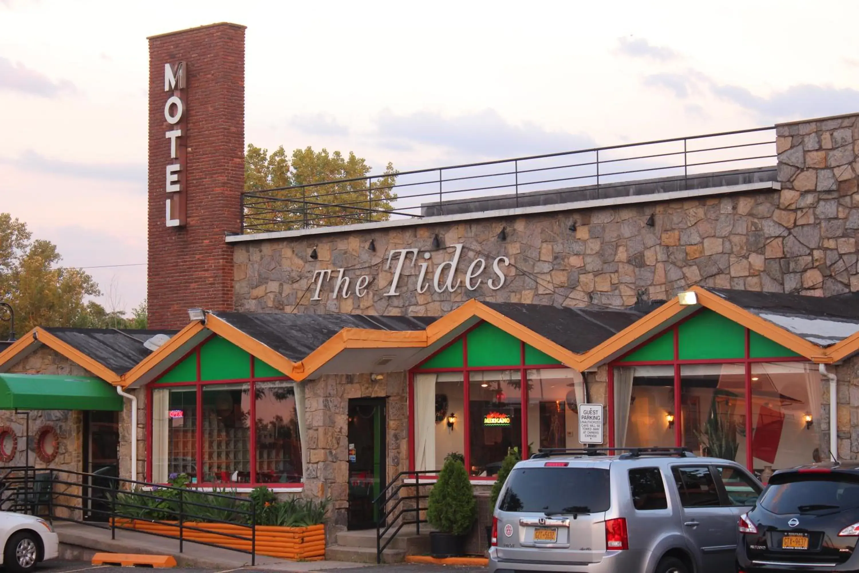 Property building in The Tides Motor Inn Property building in The Tides Motor Inn