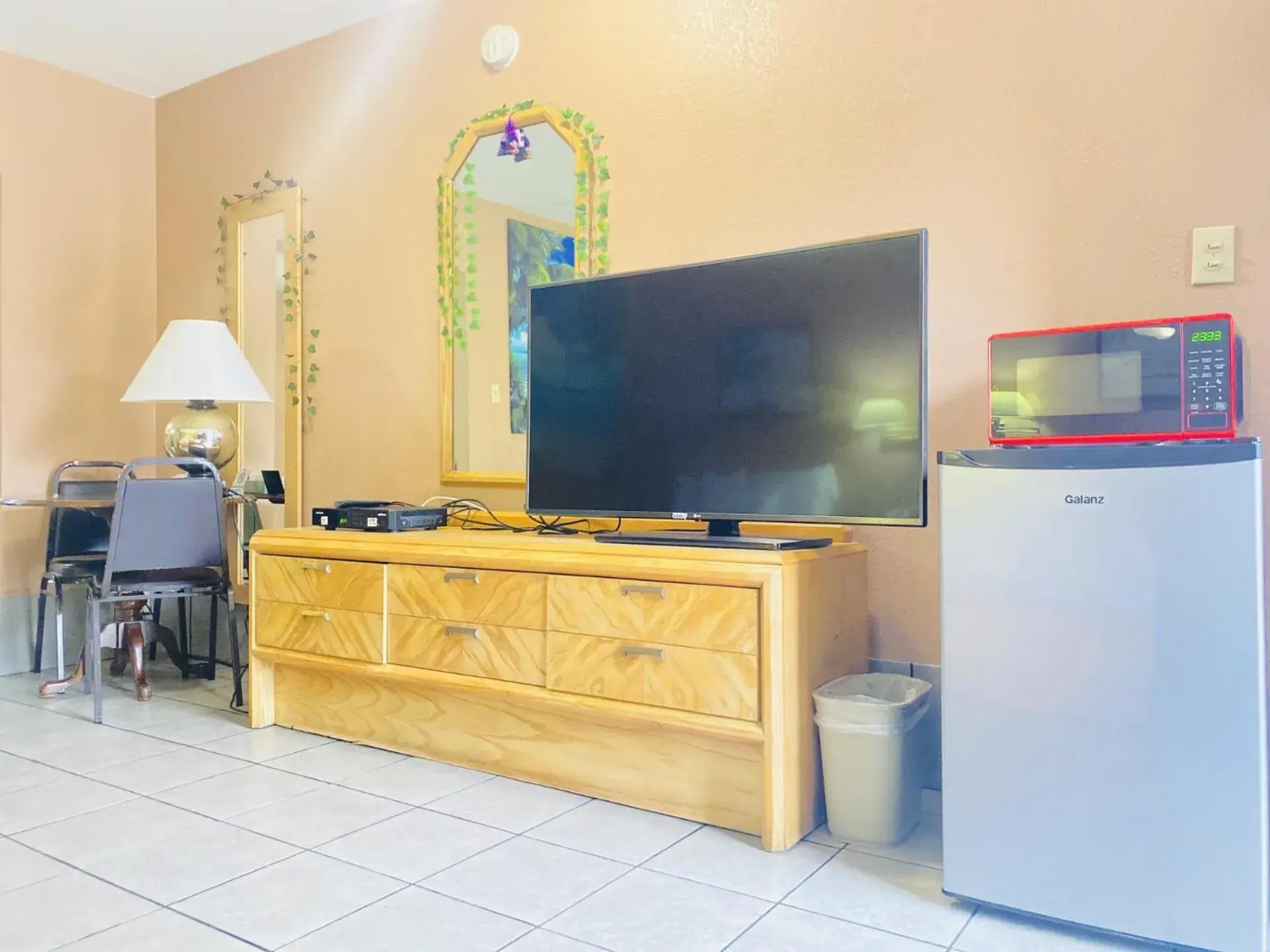 Family Suite in The Tides Motor Inn Family Suite in The Tides Motor Inn