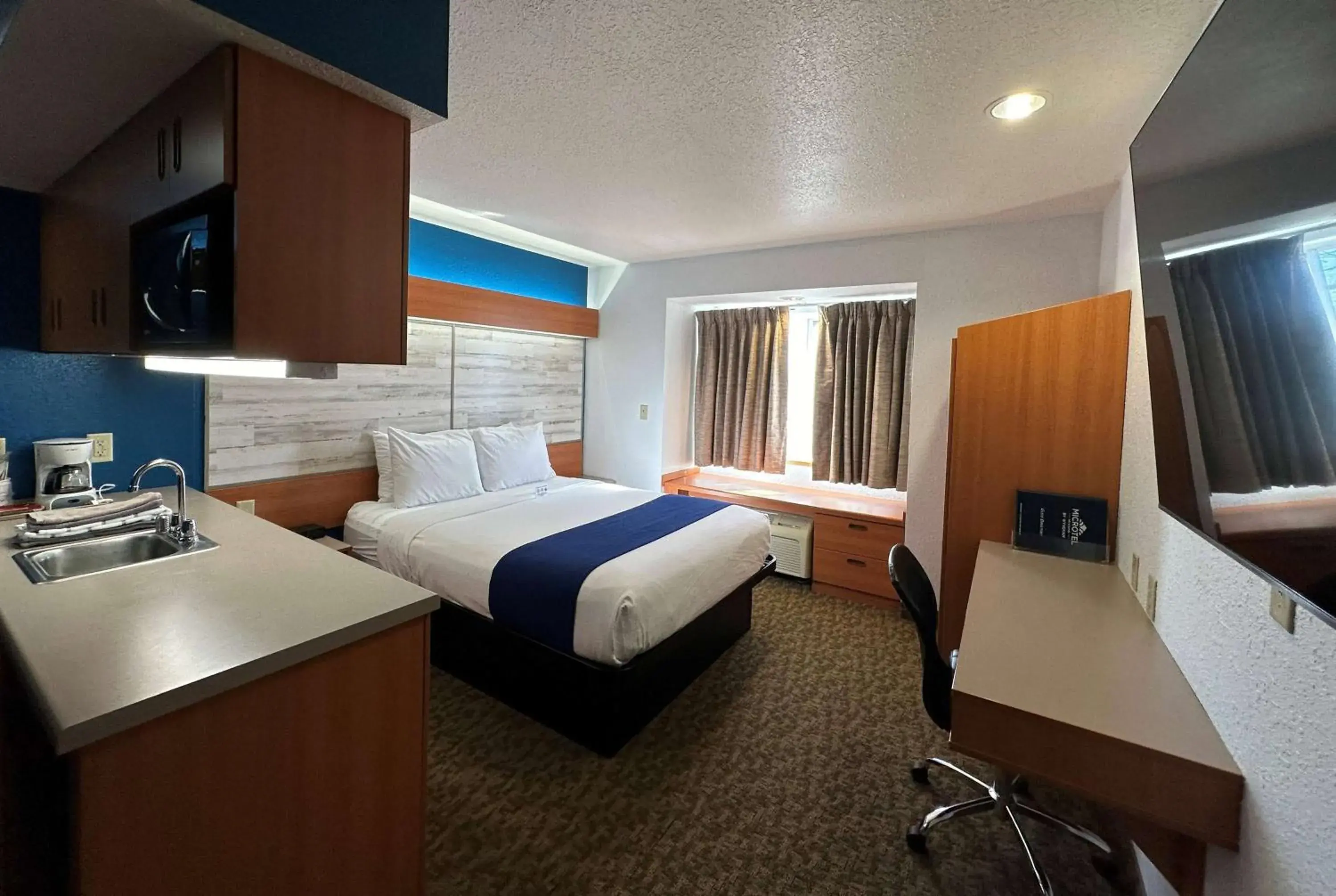 Queen Studio Suite - Mobility Access/Non-Smoking in Microtel Inn & Suites Tomah Queen Studio Suite - Mobility Access/Non-Smoking in Microtel Inn & Suites Tomah
