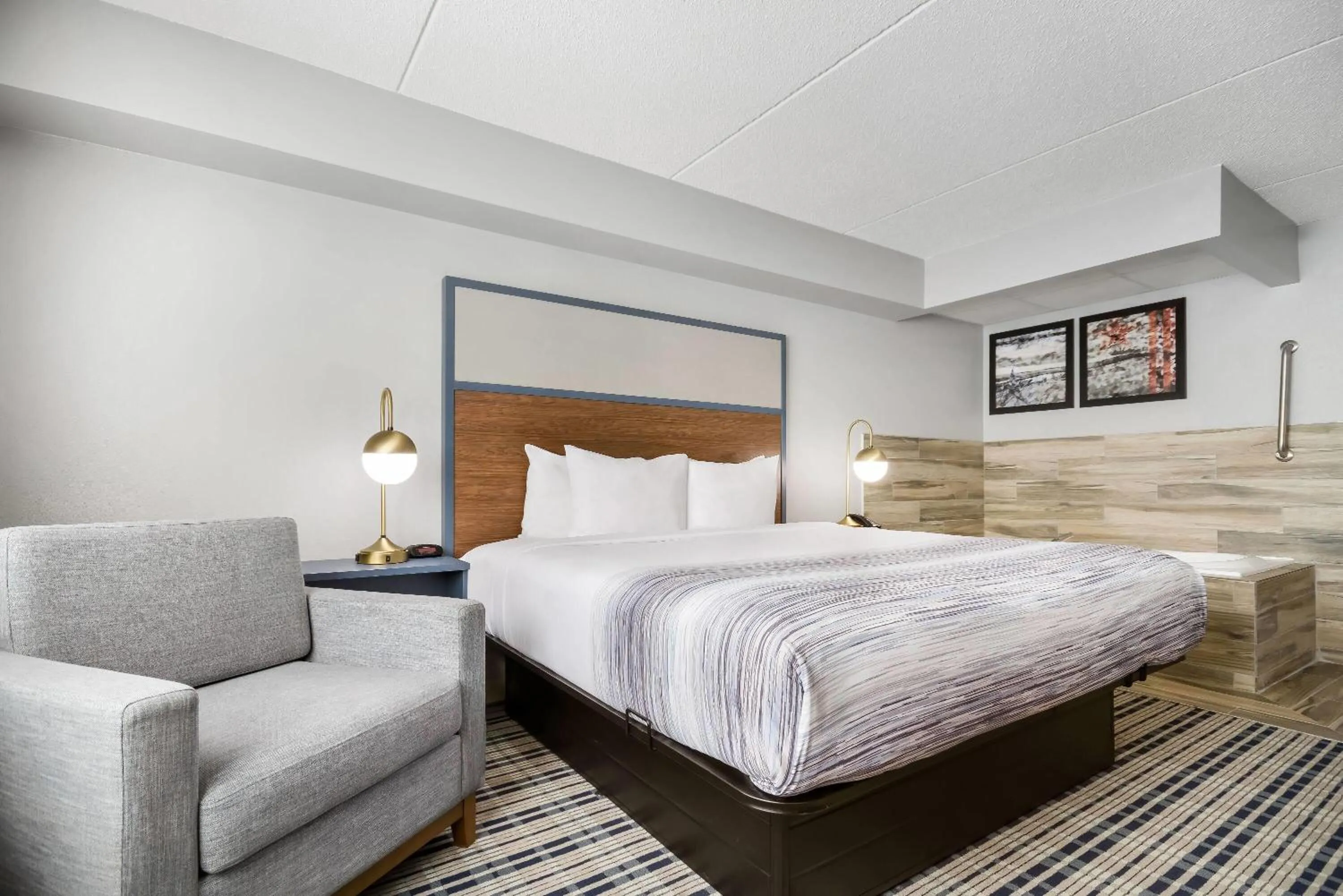 Photo of the whole room, Bed in AmericInn by Wyndham Wausau