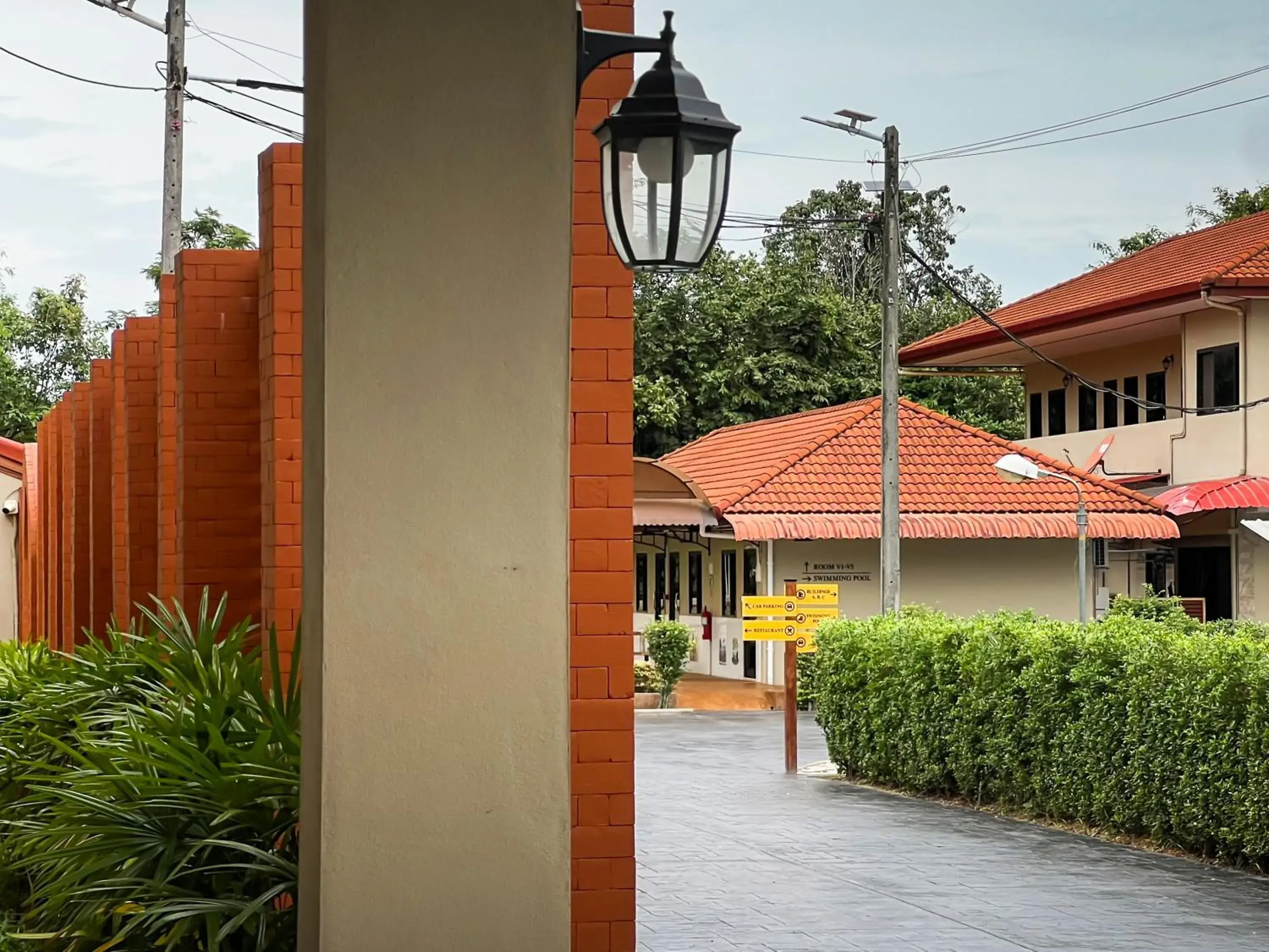 Property building in Tachang Airport Hotel Property building in Tachang Airport Hotel