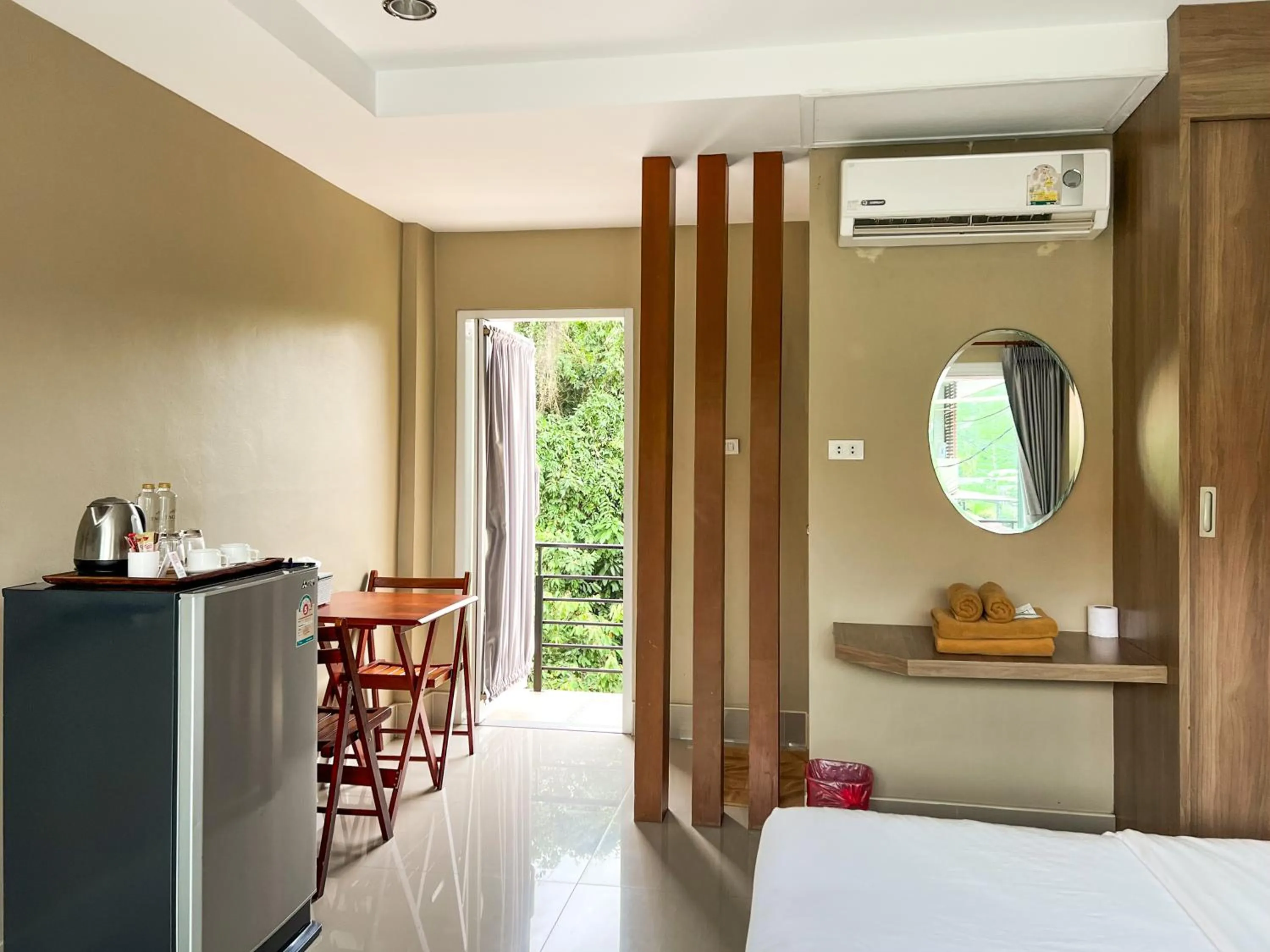 People, Bed in Tachang Airport Hotel