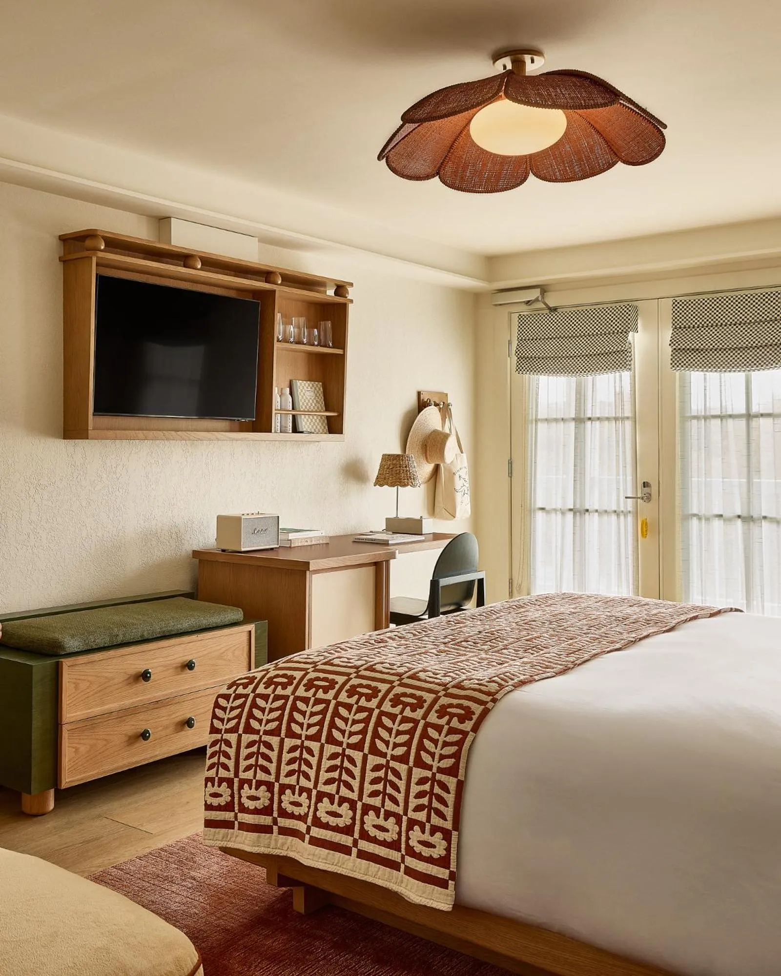 Bed in Beachside on Nantucket