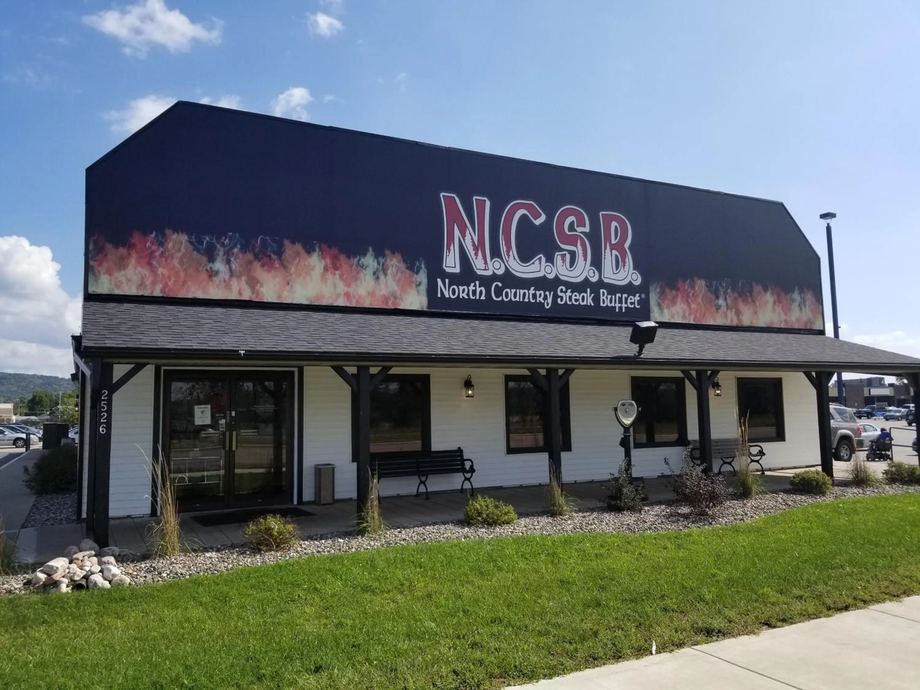 Property Building in America's Best Value Inn La Crosse