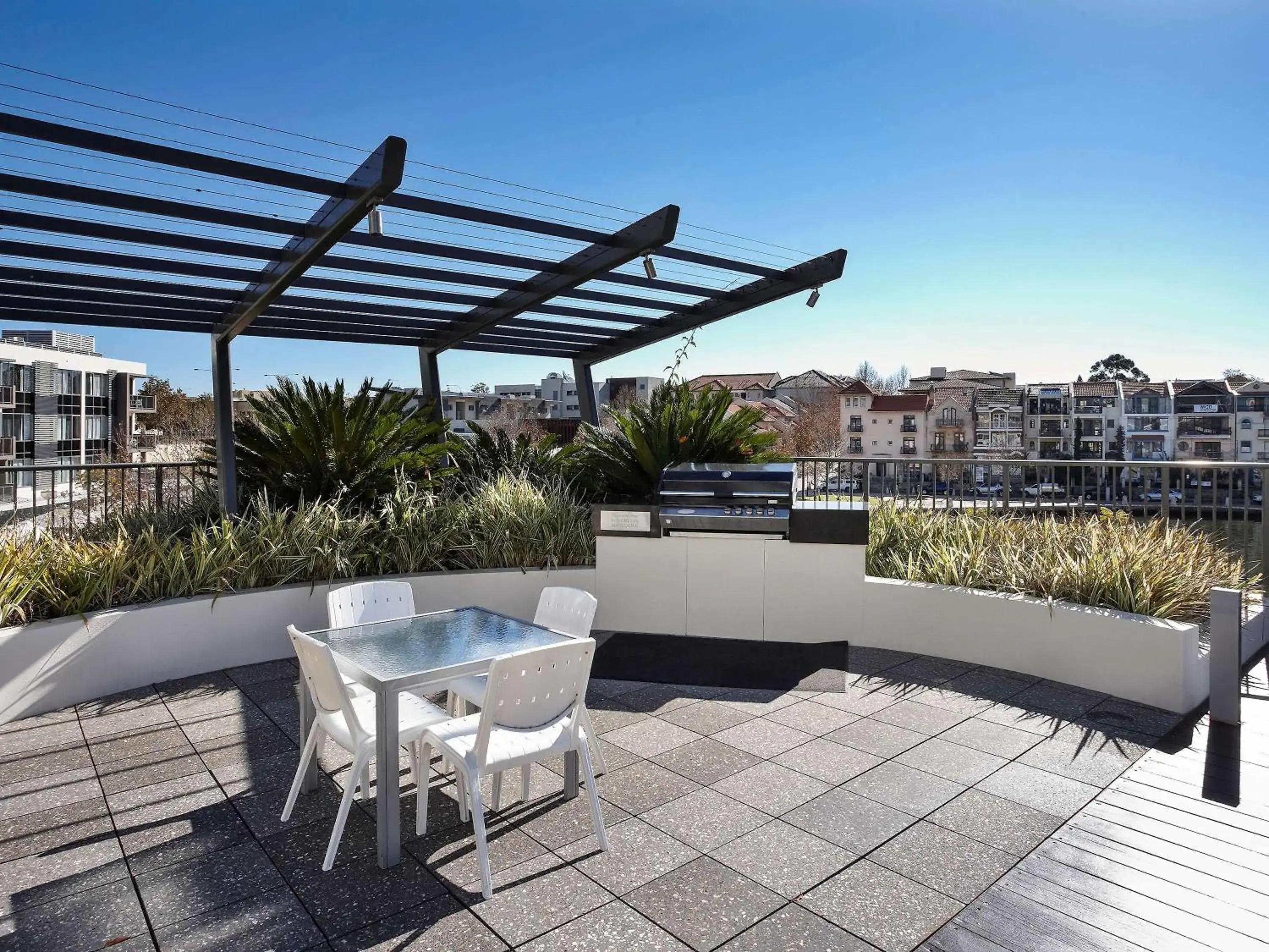 Restaurant/places to eat in East Perth Suites Hotel Restaurant/places to eat in East Perth Suites Hotel