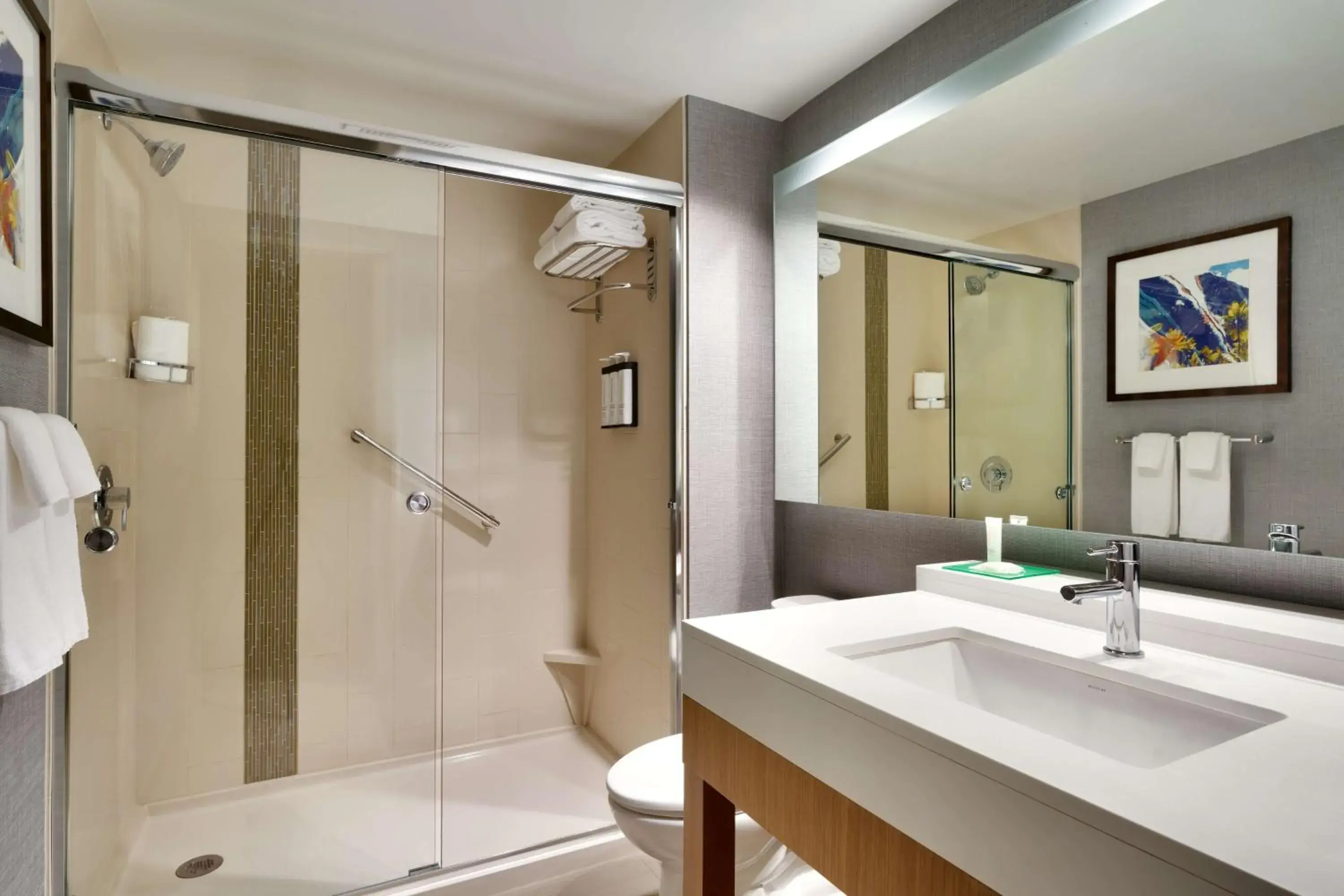 Bathroom in Hyatt Place Provo Bathroom in Hyatt Place Provo