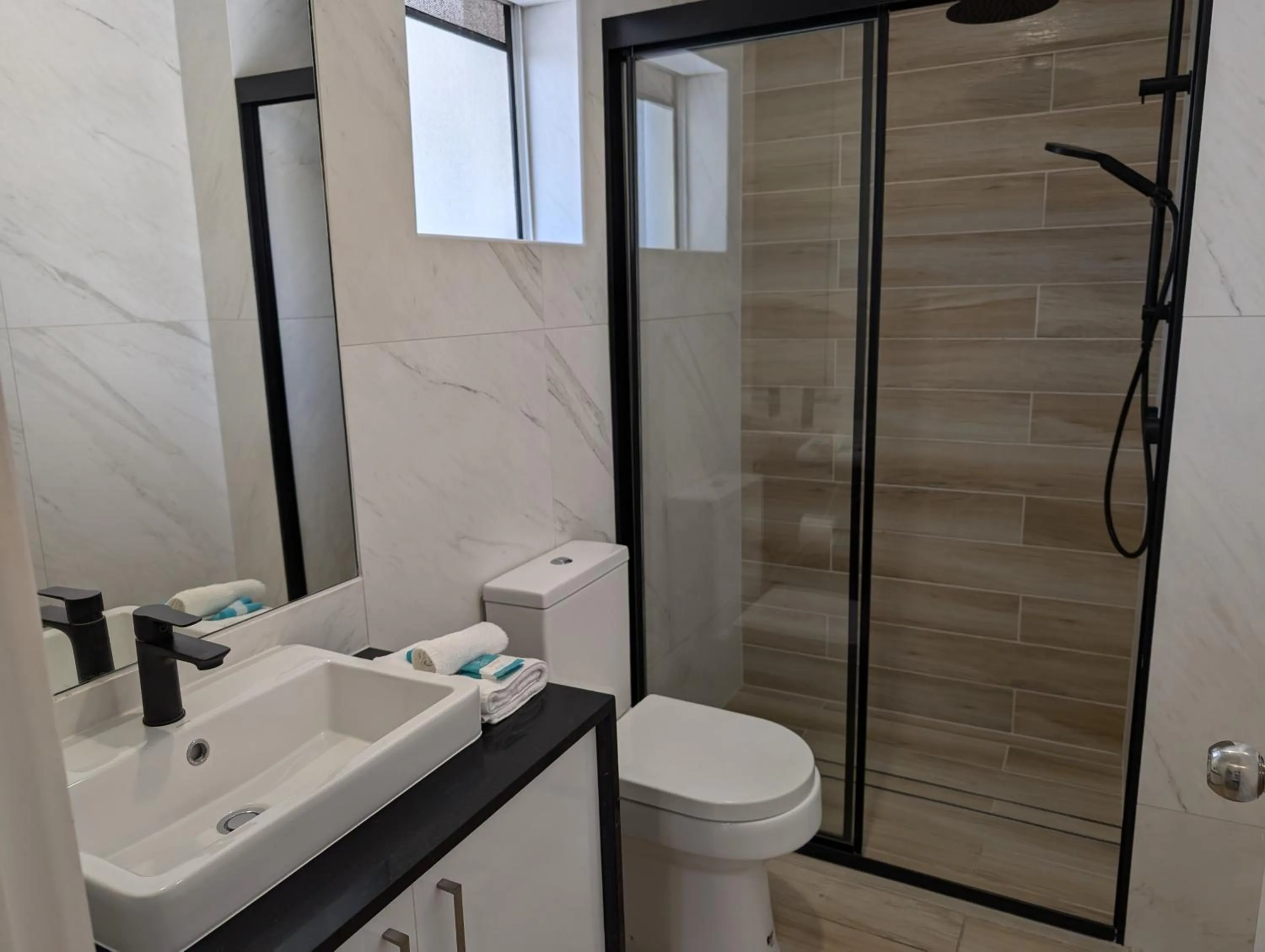 Bay Lodge Apartments