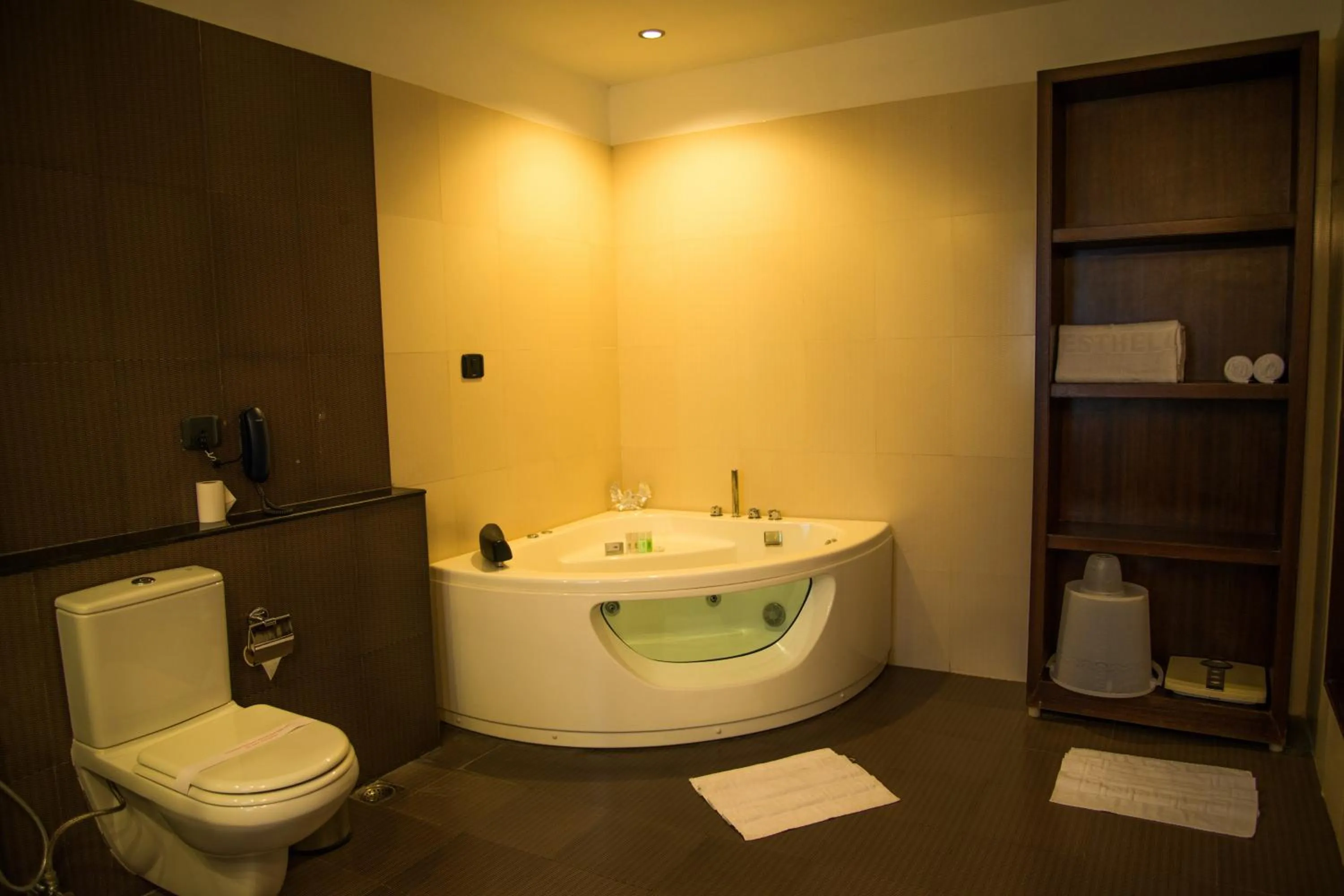 Esthell Village Resort