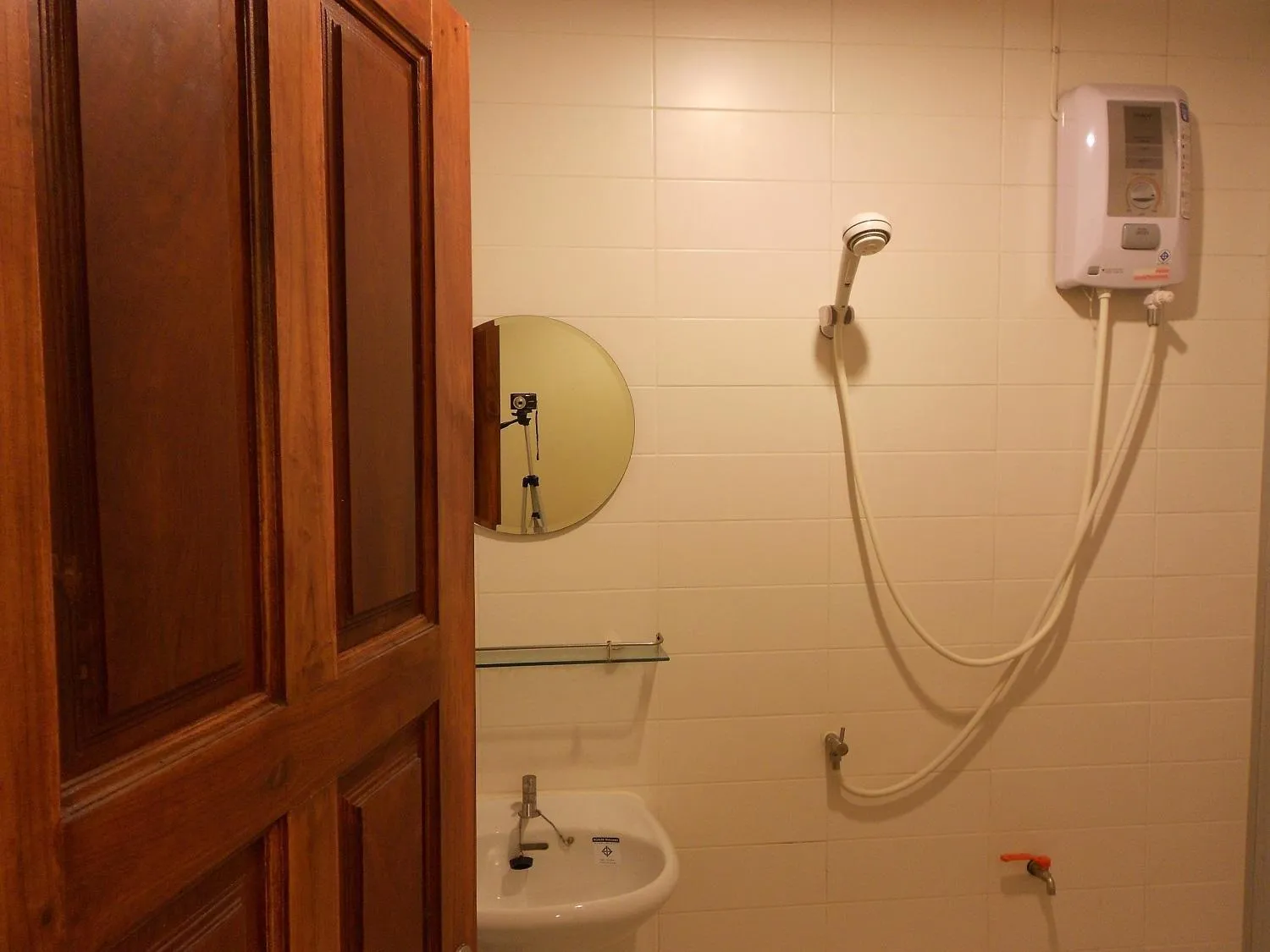 Shower in Lodge 61 Hotel