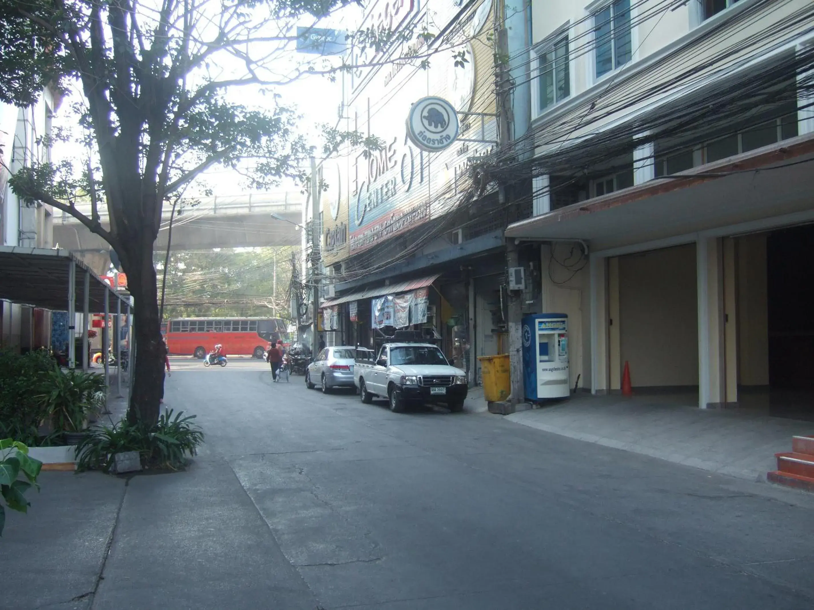 Property building in Lodge 61 Hotel Property building in Lodge 61 Hotel