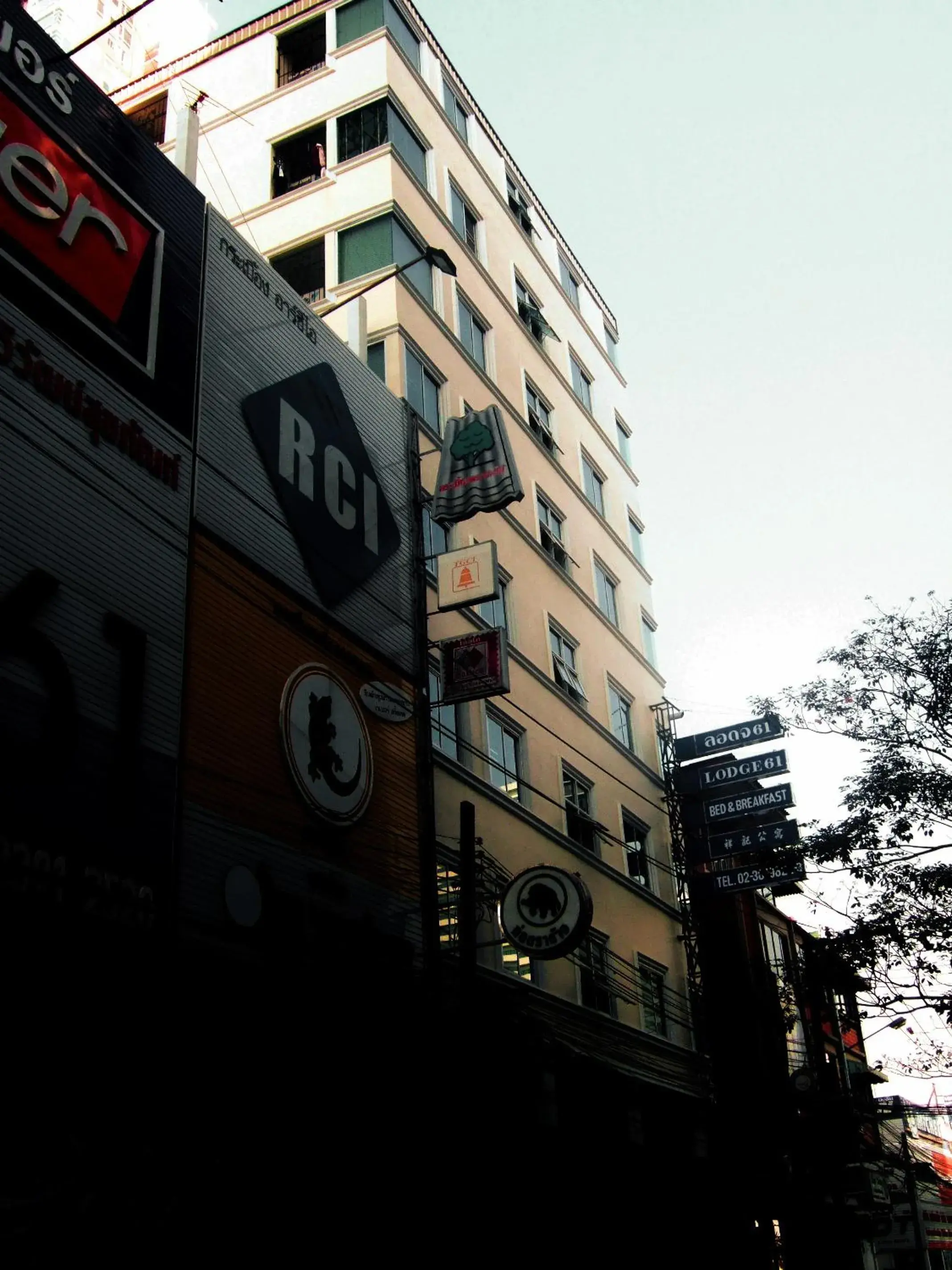 Property building in Lodge 61 Hotel Property building in Lodge 61 Hotel