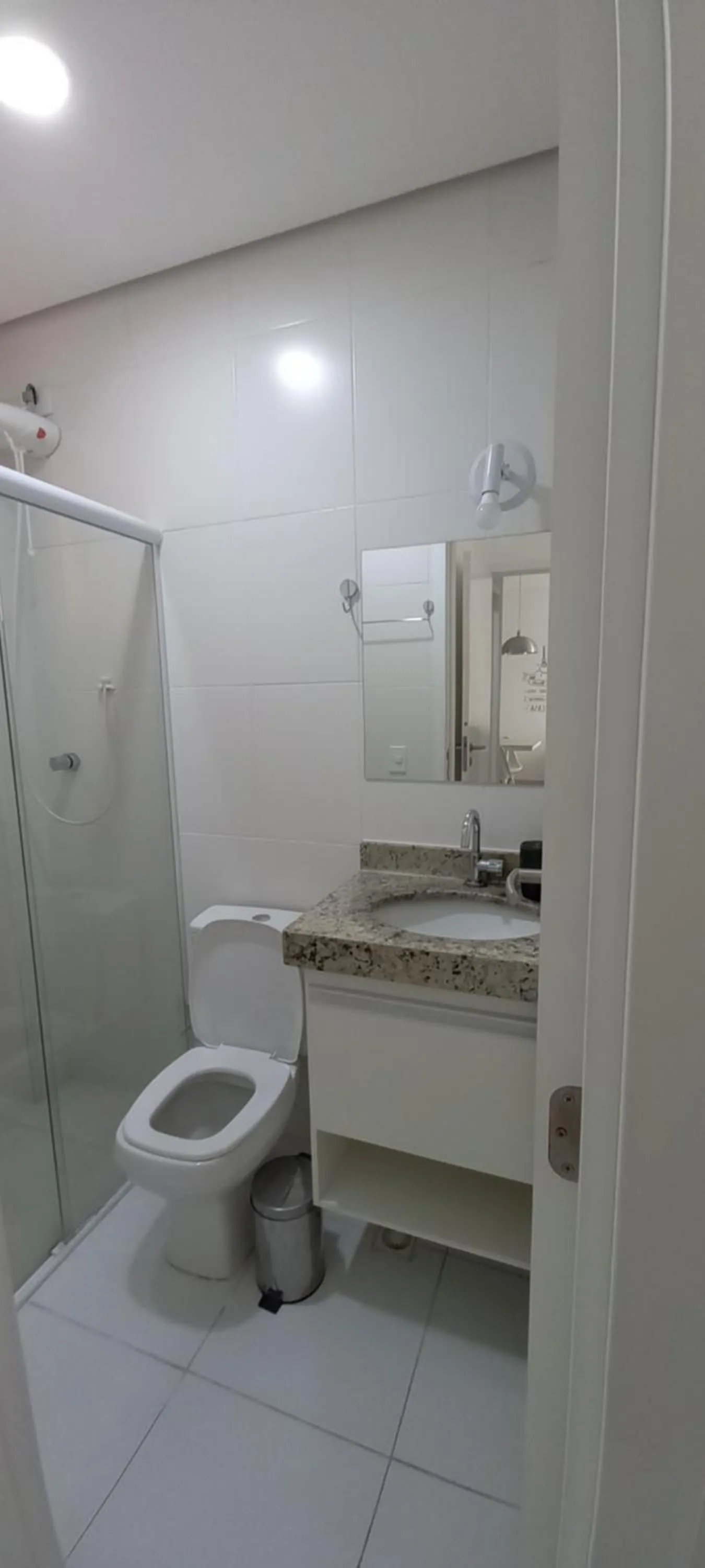 Apartamento em Ubatuba - Praia Grande com Wifi gratuito, rede de proteção e todo conforto que você merece
