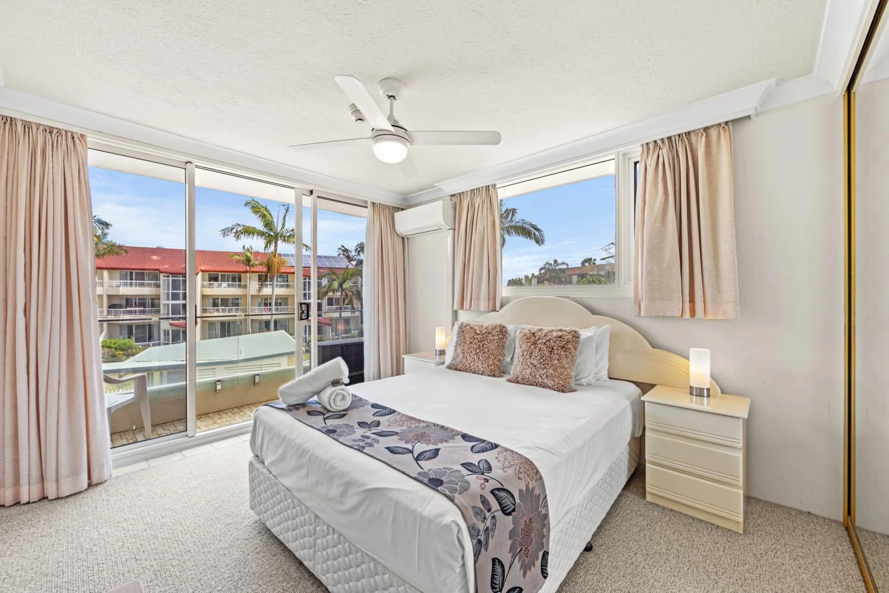 Bedroom, Bed in Southern Cross Beachfront Holiday Apartments