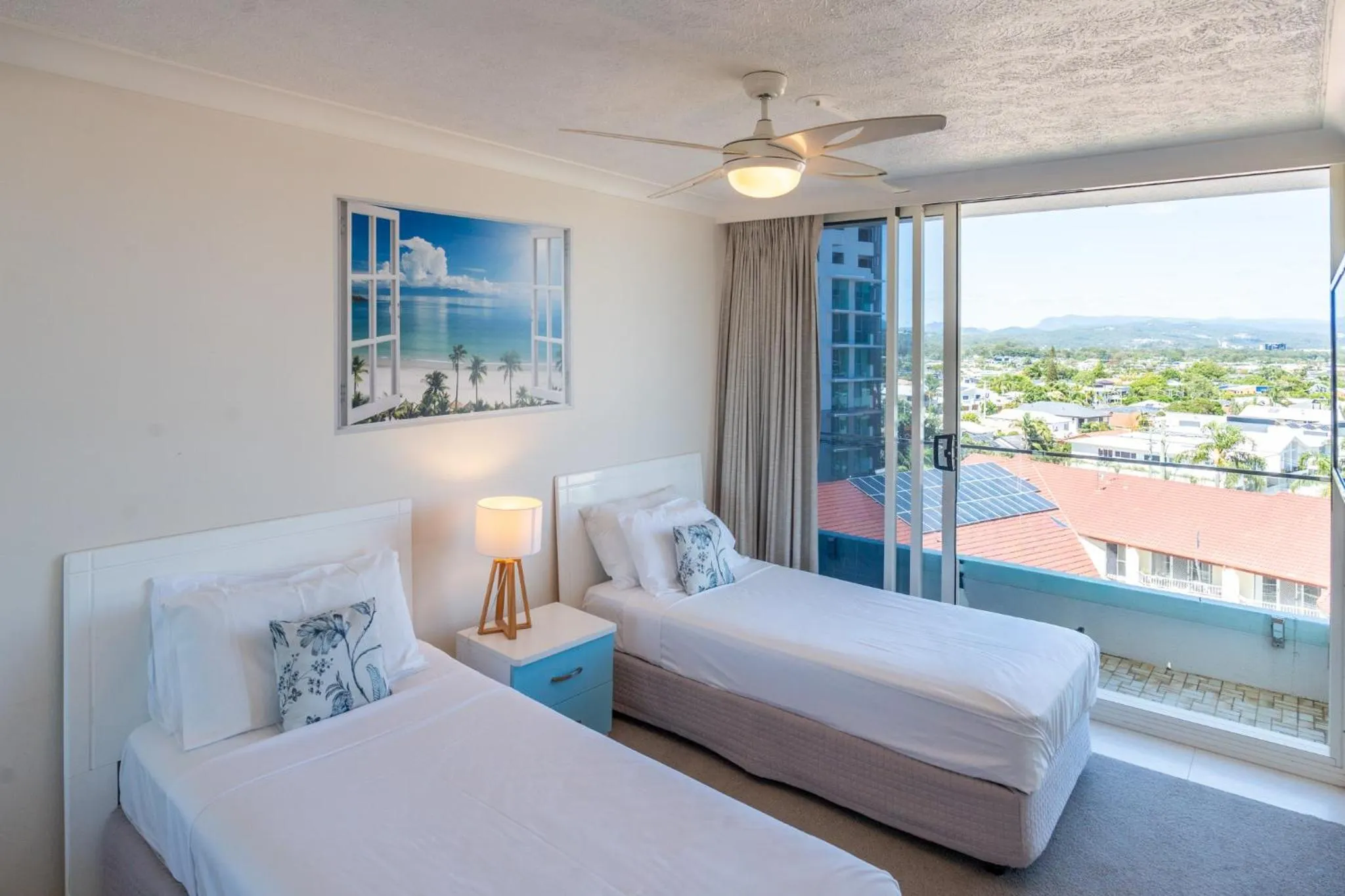 Bed in Southern Cross Beachfront Holiday Apartments