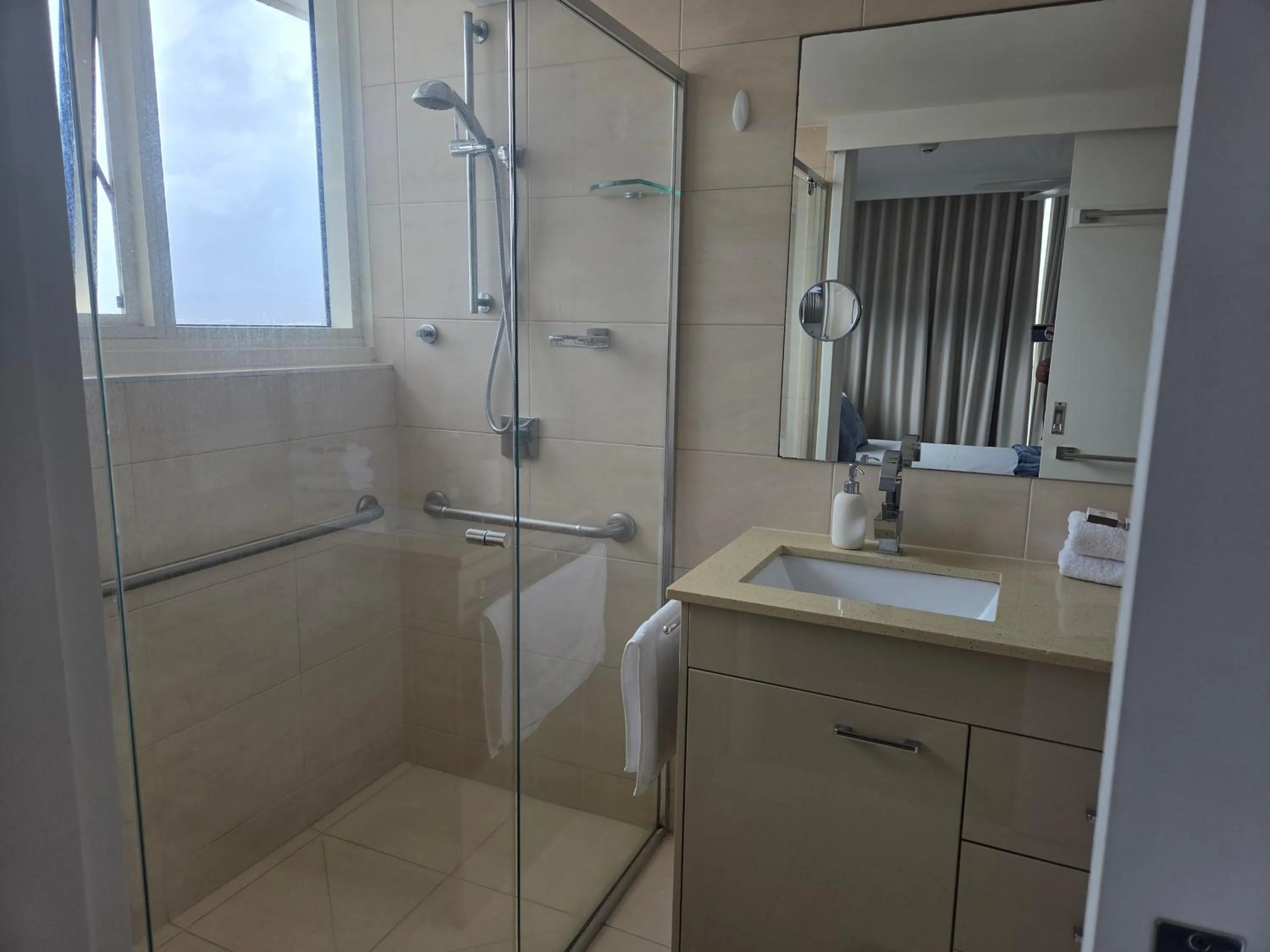 Southern Cross Beachfront Holiday Apartments