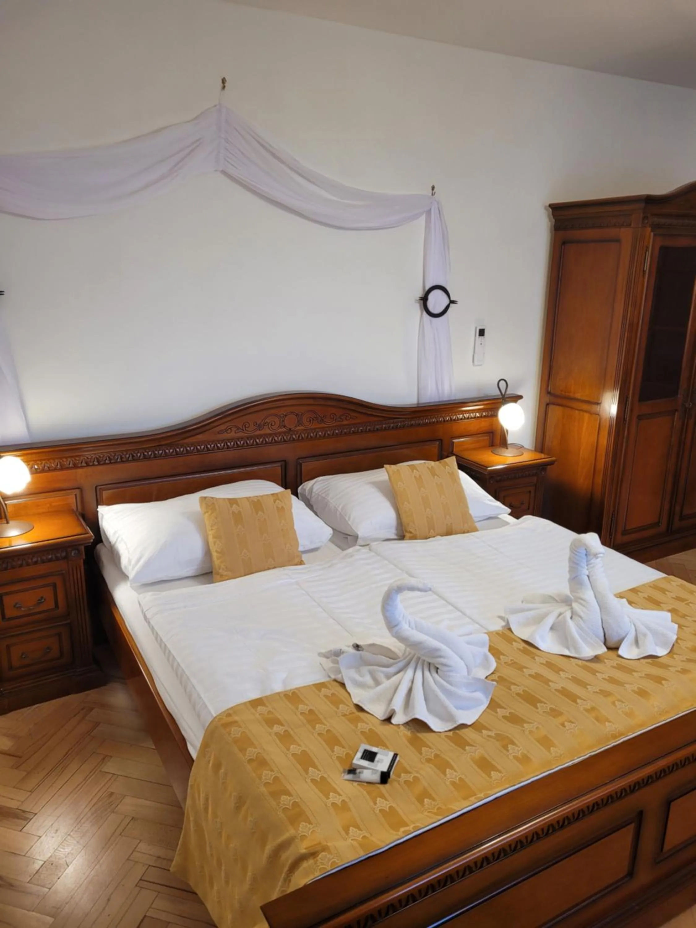 Bed in Residence Safari Resort - Chateau