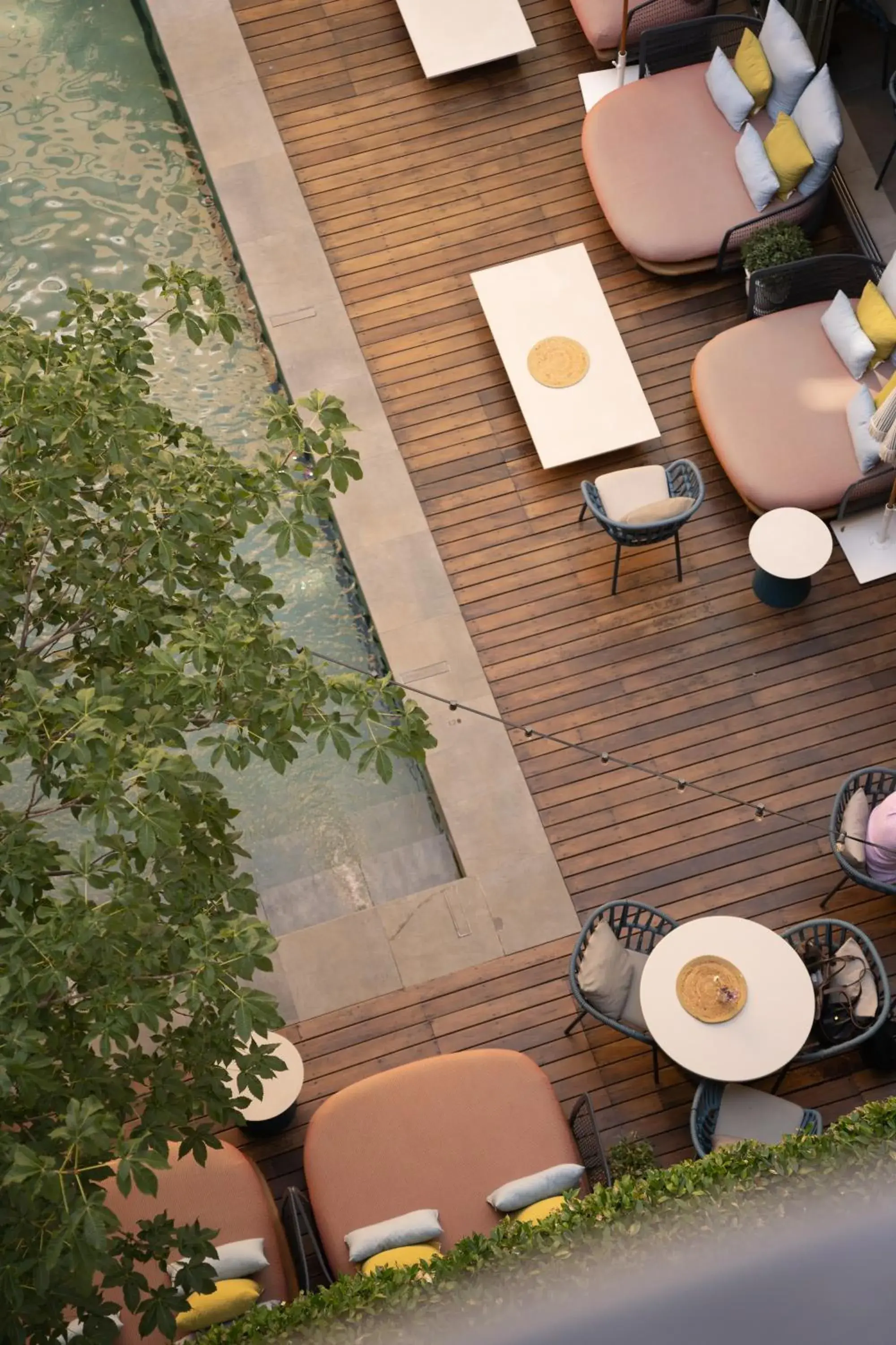 Swimming pool in CoolRooms Palacio de Atocha Swimming pool in CoolRooms Palacio de Atocha