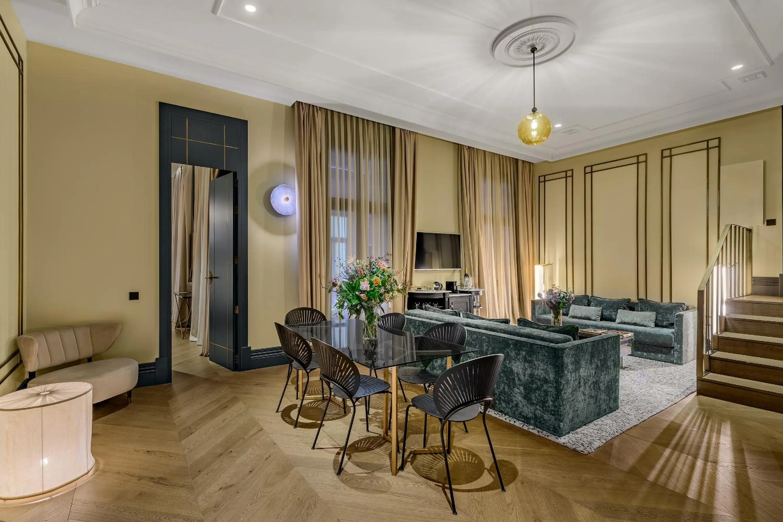 Living room in CoolRooms Palacio de Atocha